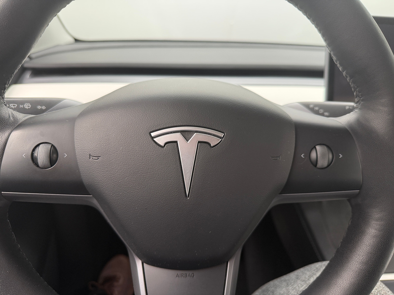 Thumbnail: 2022 Tesla Model Y - 4