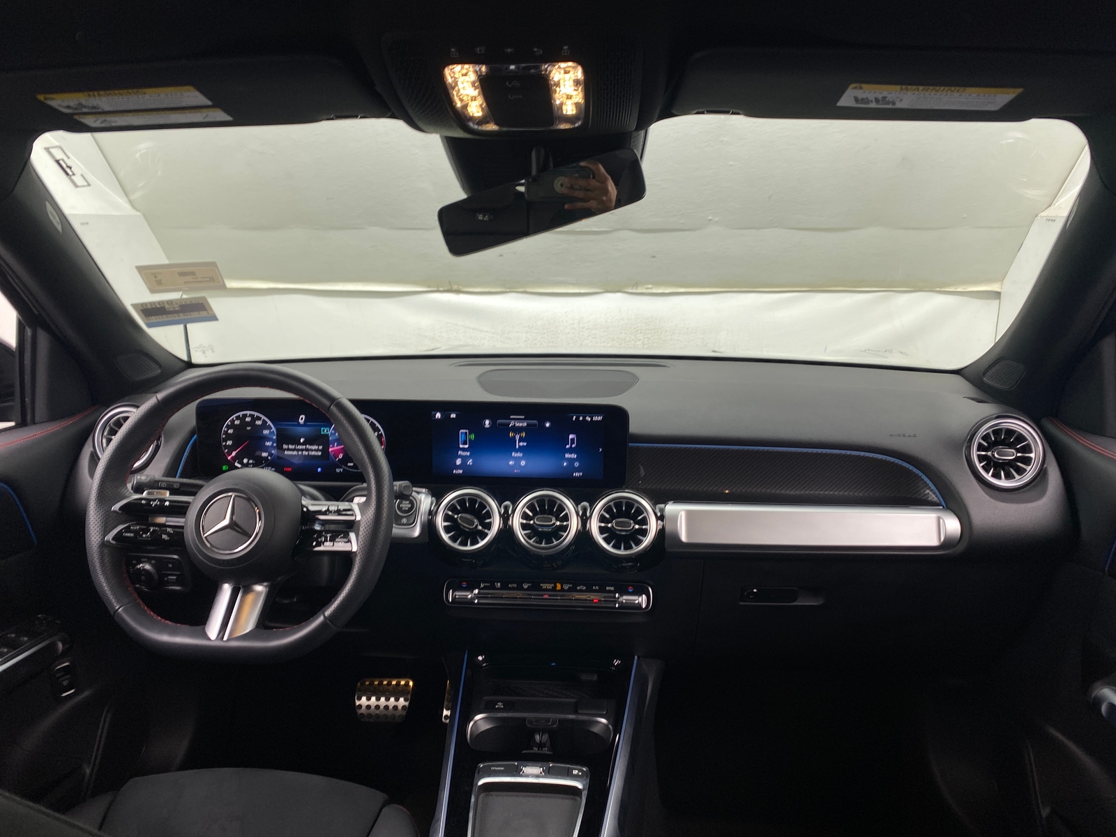 Thumbnail: 2024 Mercedes-Benz GLB - 2