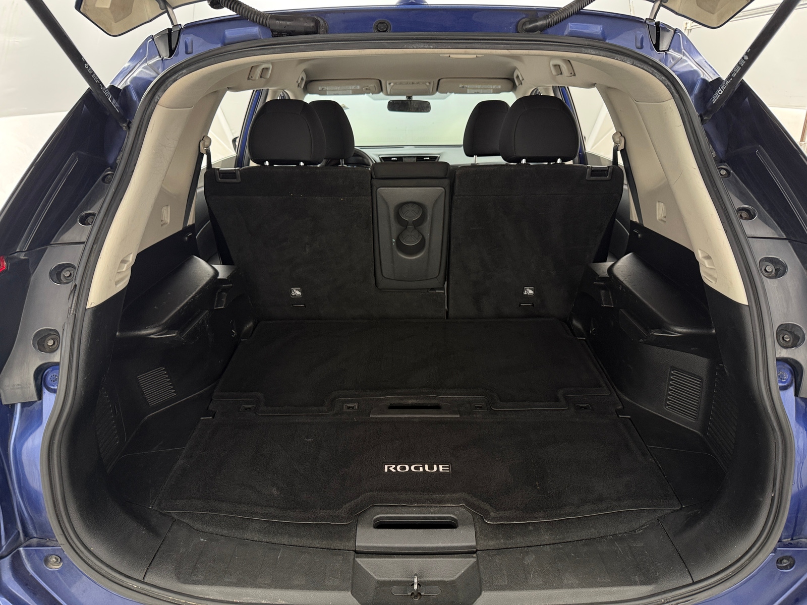 Thumbnail: 2017 Nissan Rogue - 7