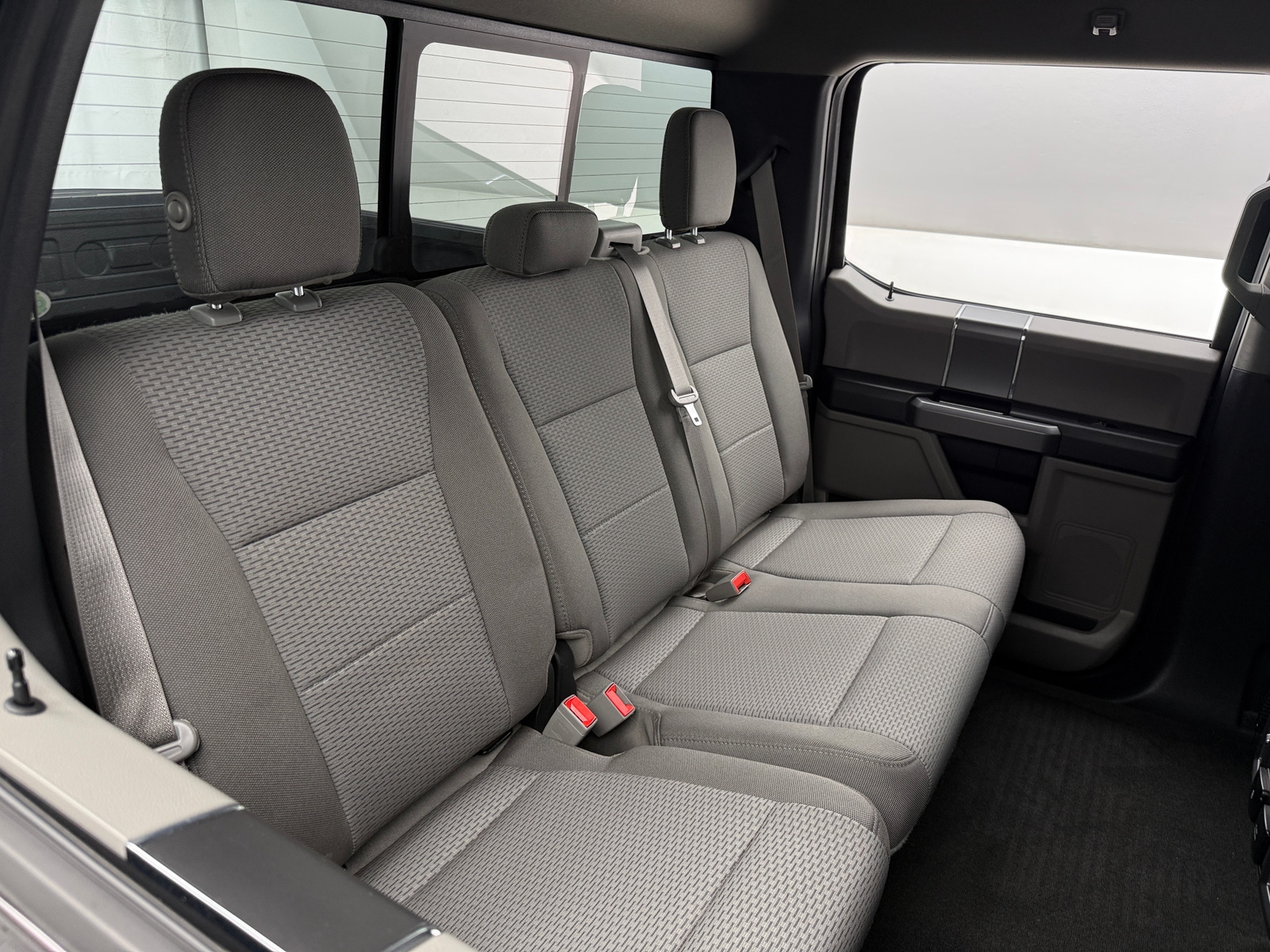 Thumbnail: 2019 Ford Econoline - 6