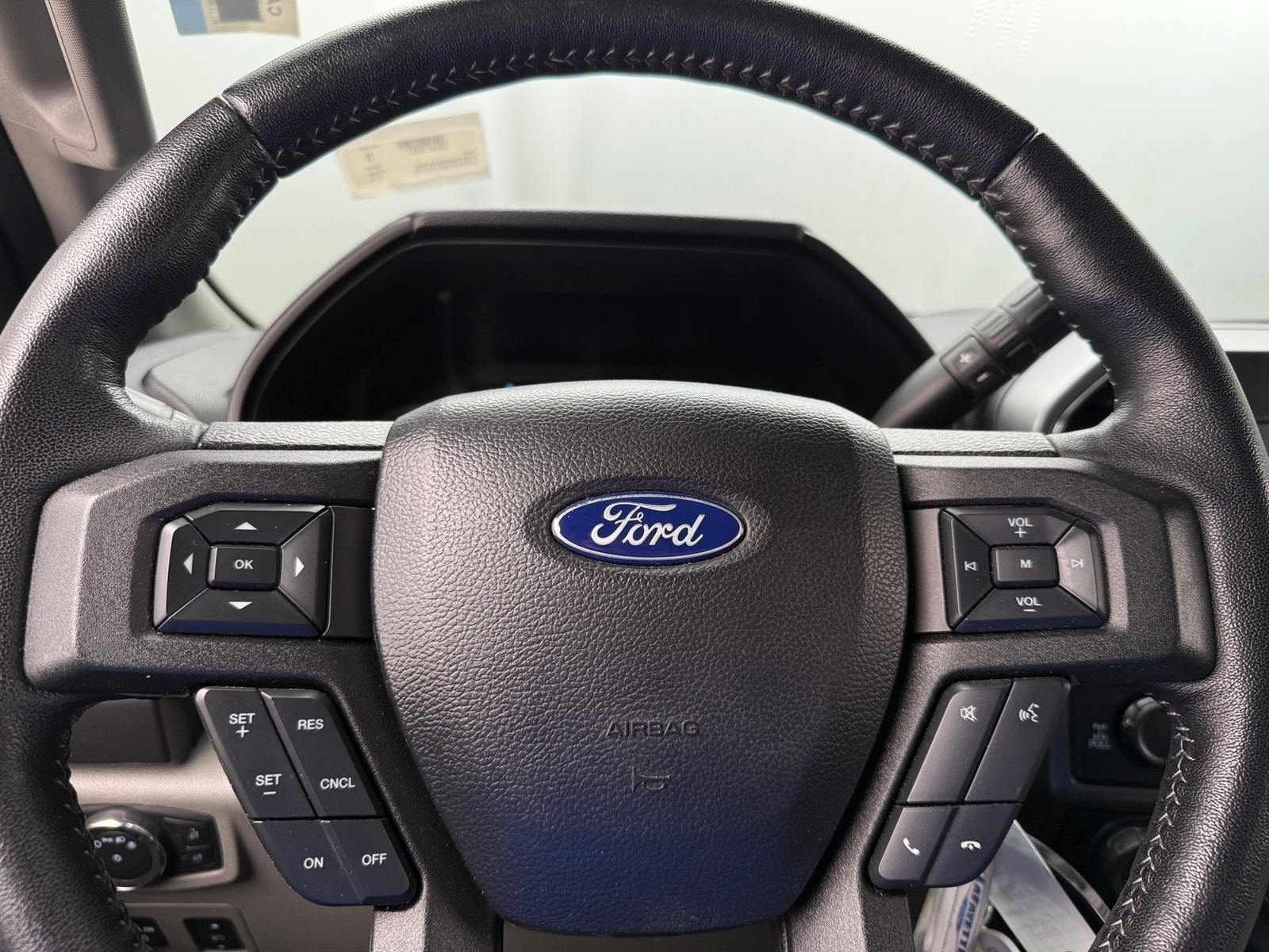 Thumbnail: 2019 Ford Econoline - 5