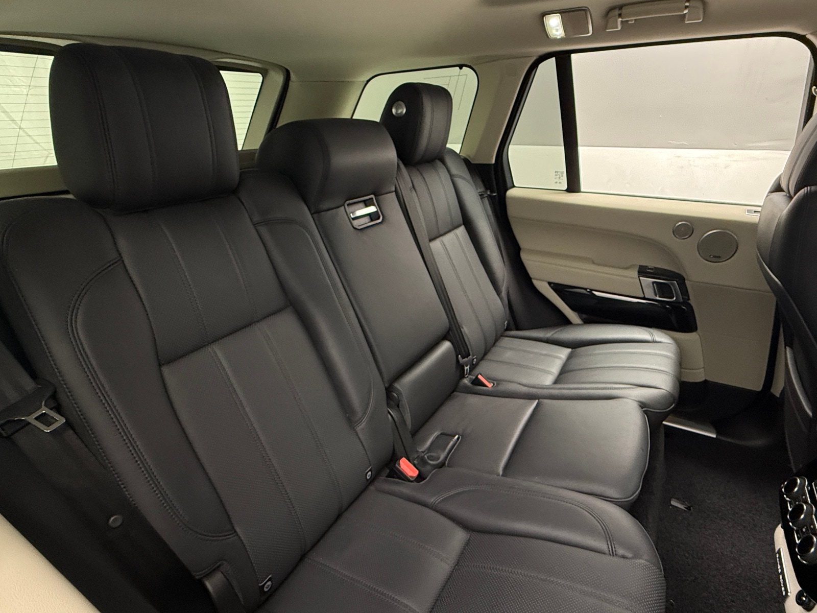 Thumbnail: 2014 Land Rover Range Rover - 5