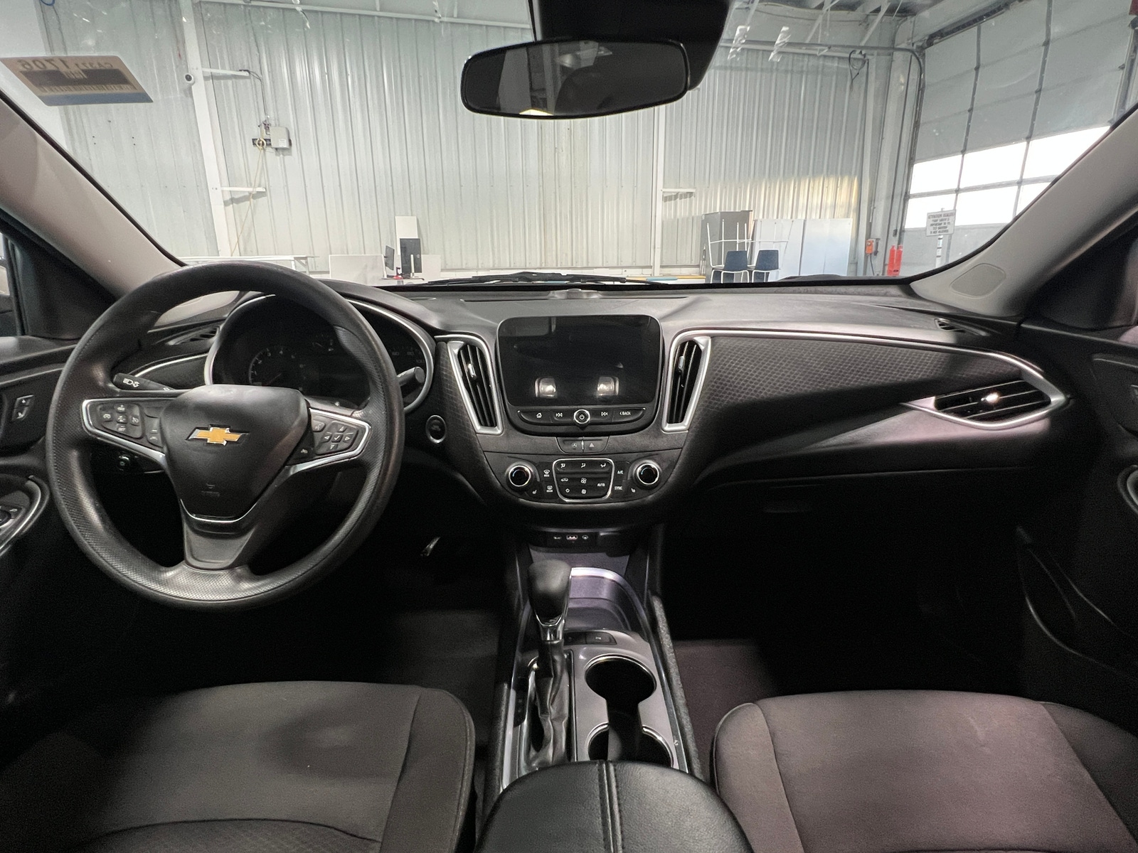 Thumbnail: 2024 Chevrolet Malibu - 3