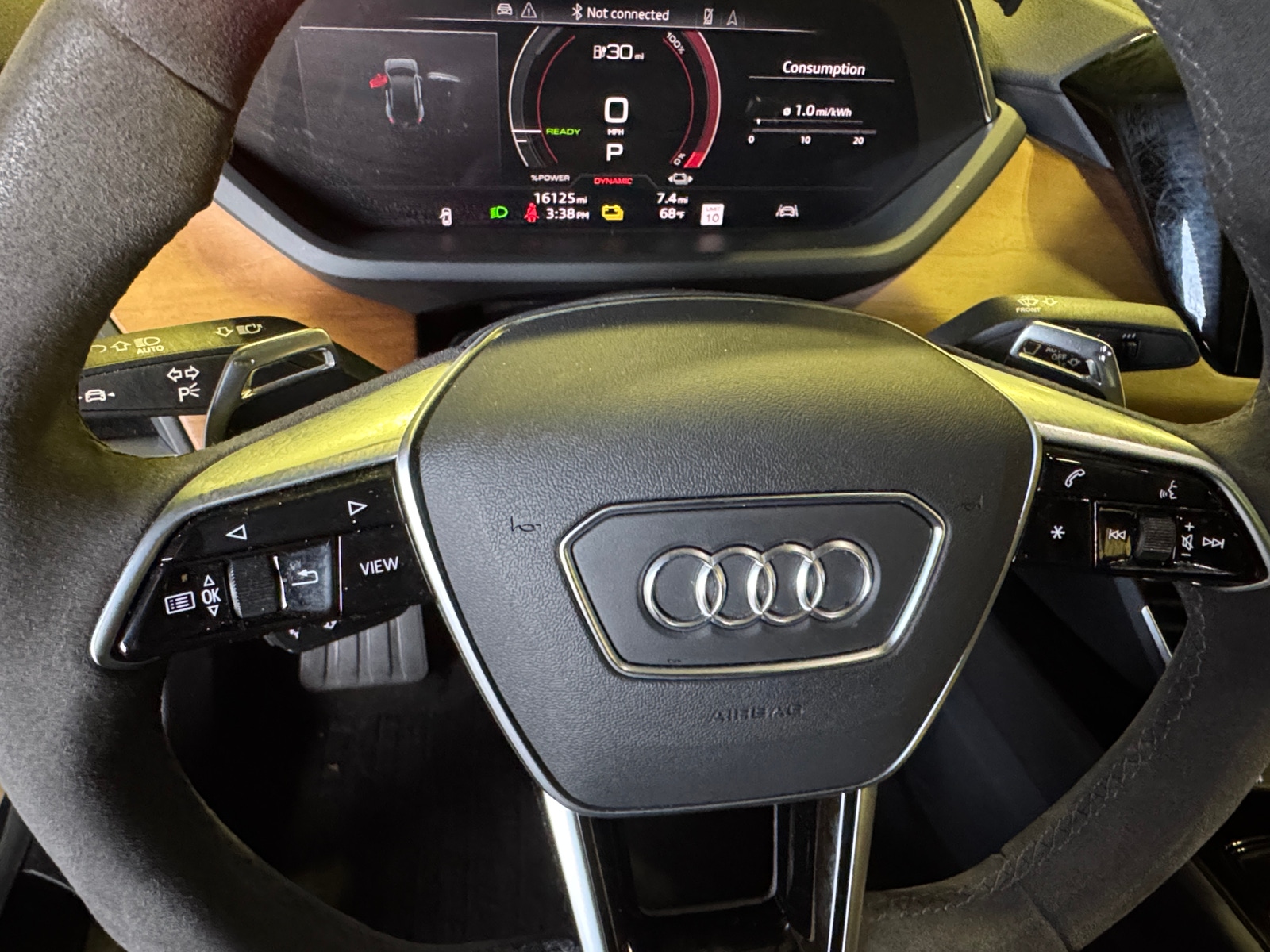 Thumbnail: 2022 Audi e-tron GT - 4