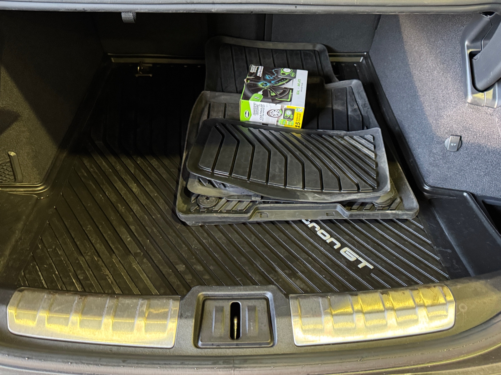 Thumbnail: 2022 Audi e-tron GT - 6