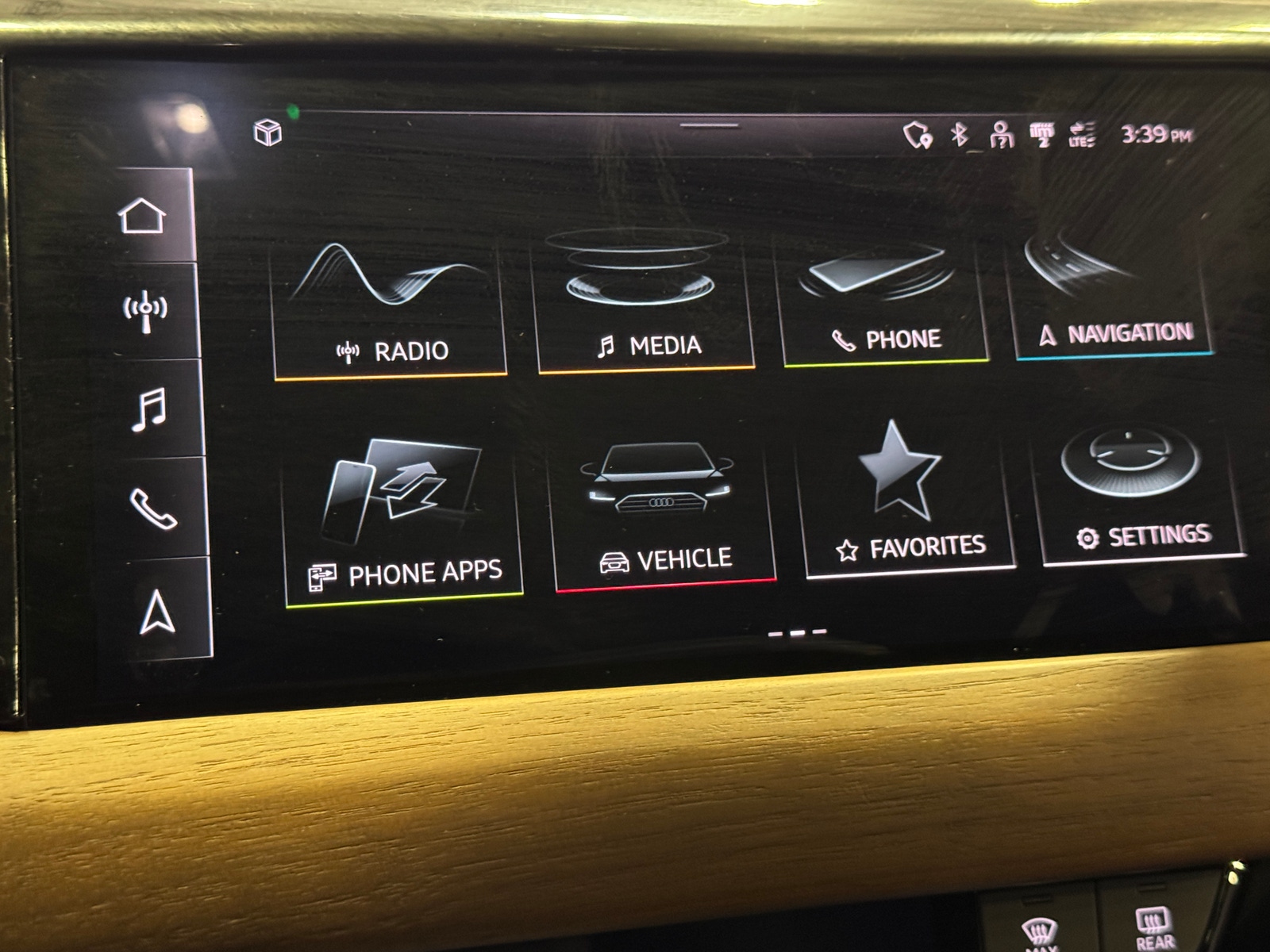 Thumbnail: 2022 Audi e-tron GT - 3