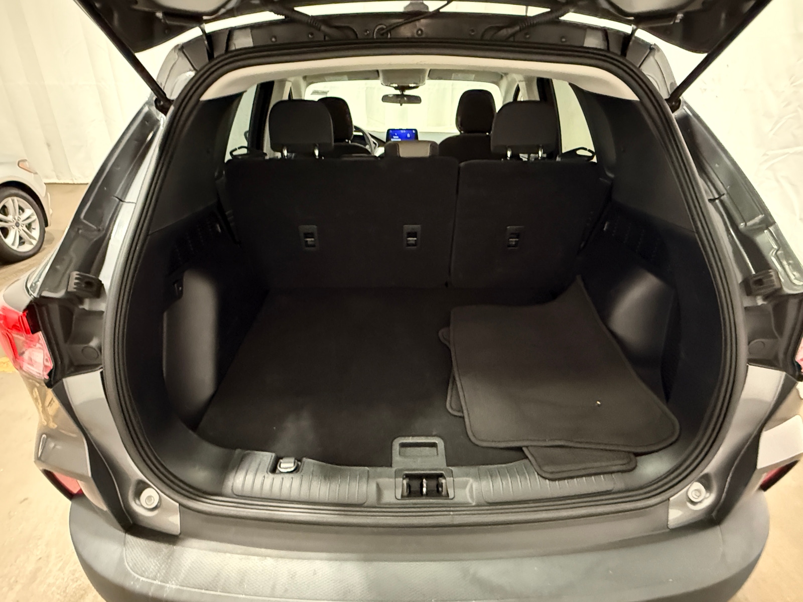 Thumbnail: 2022 Ford Escape - 7