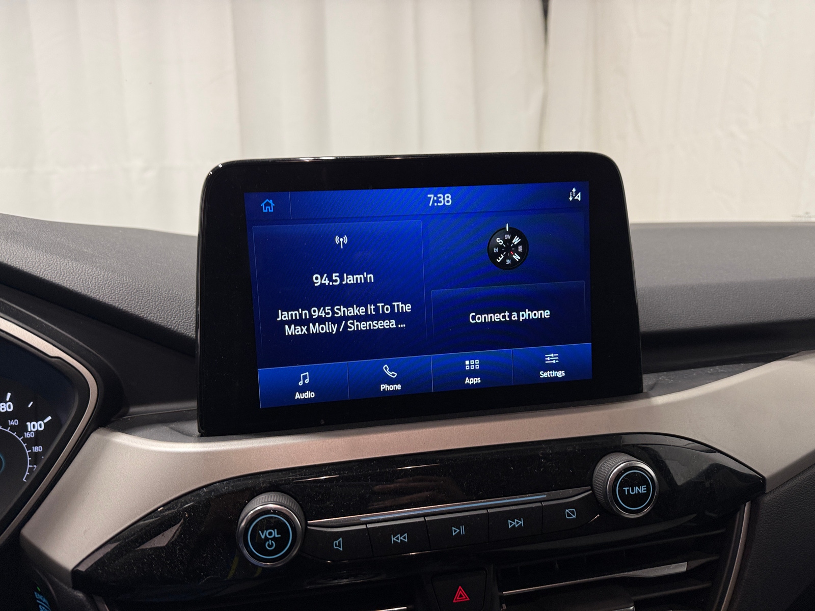 Thumbnail: 2022 Ford Escape - 4