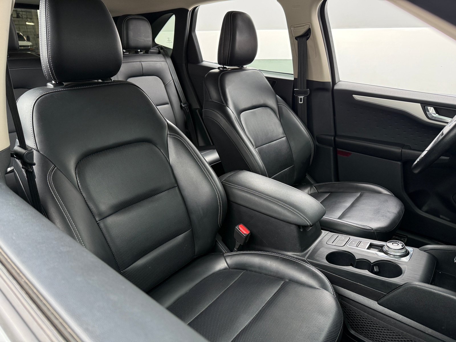 Thumbnail: 2020 Ford Escape - 2