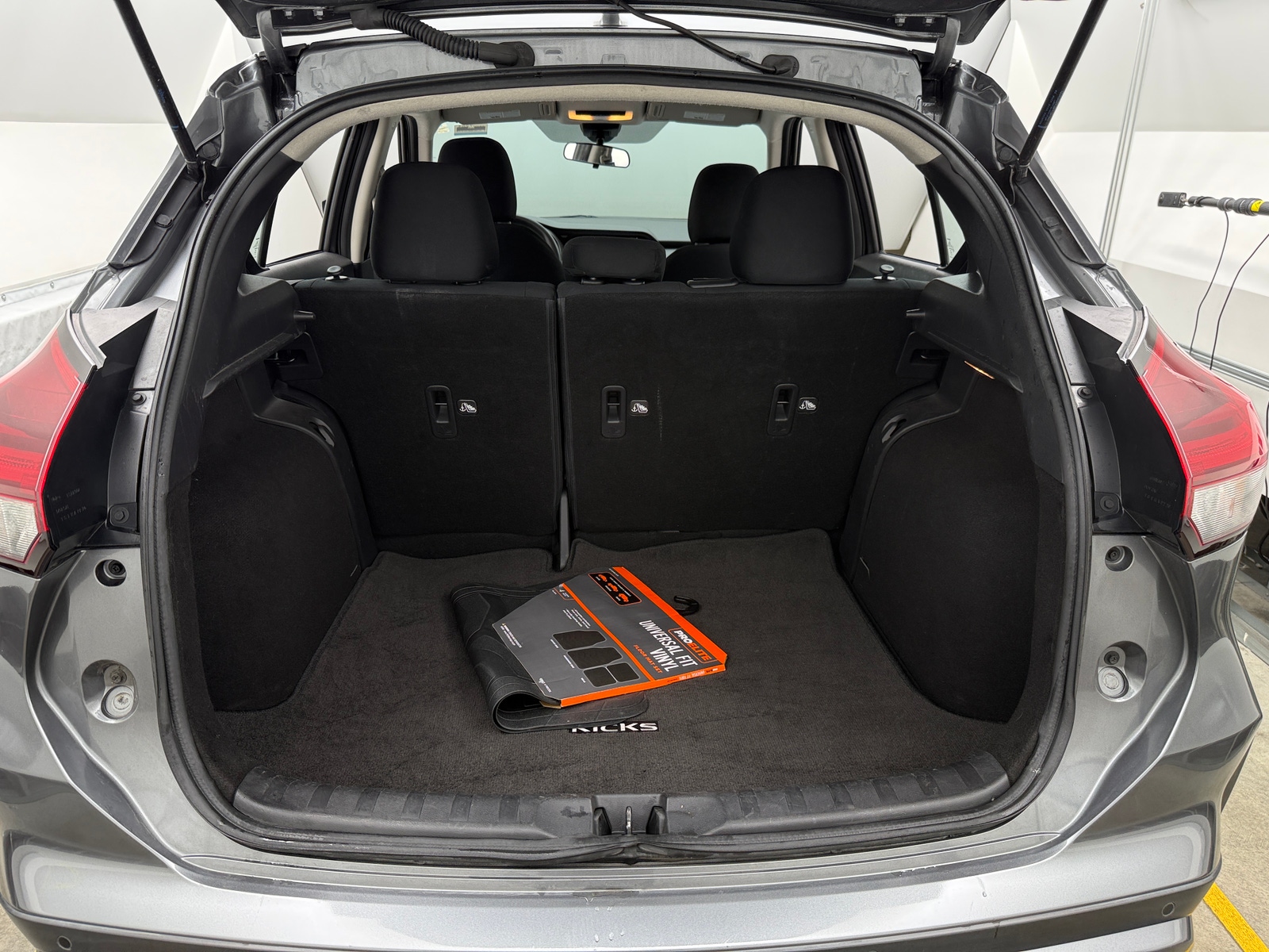 Thumbnail: 2023 Nissan Kicks - 7