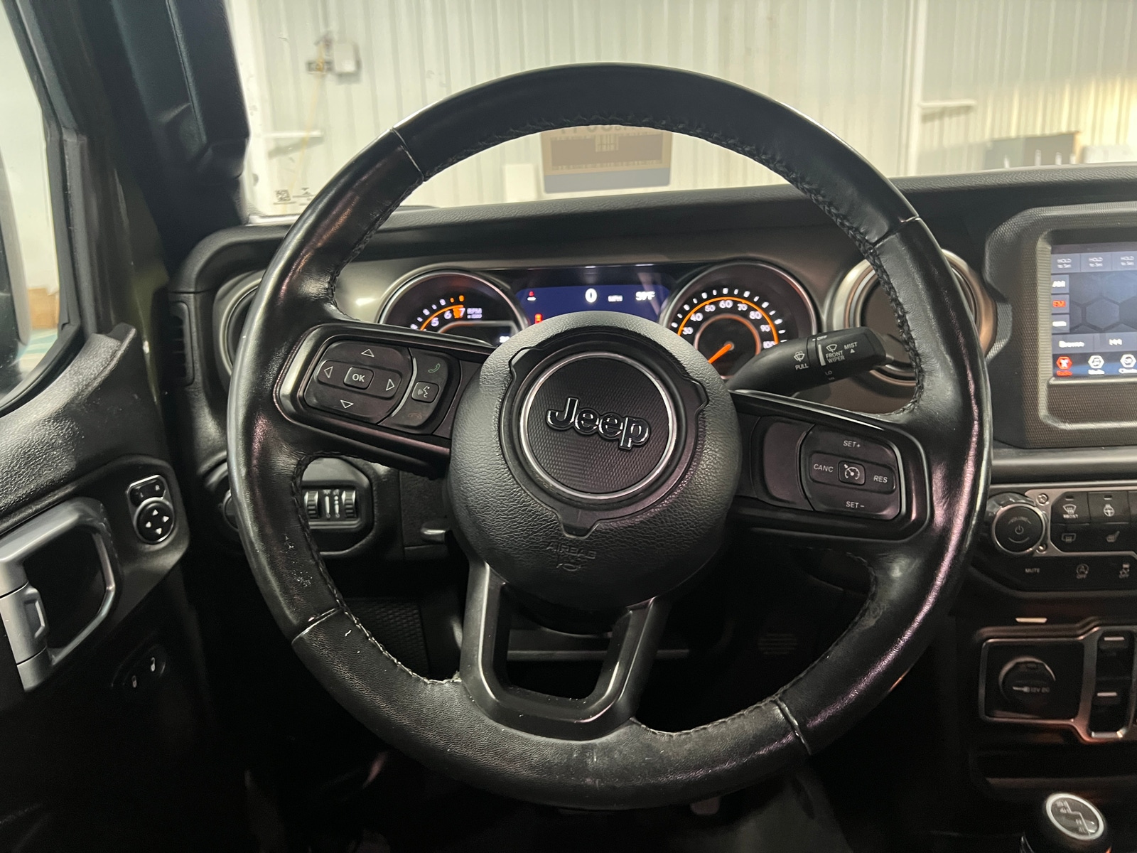 Thumbnail: 2022 Jeep Gladiator - 5