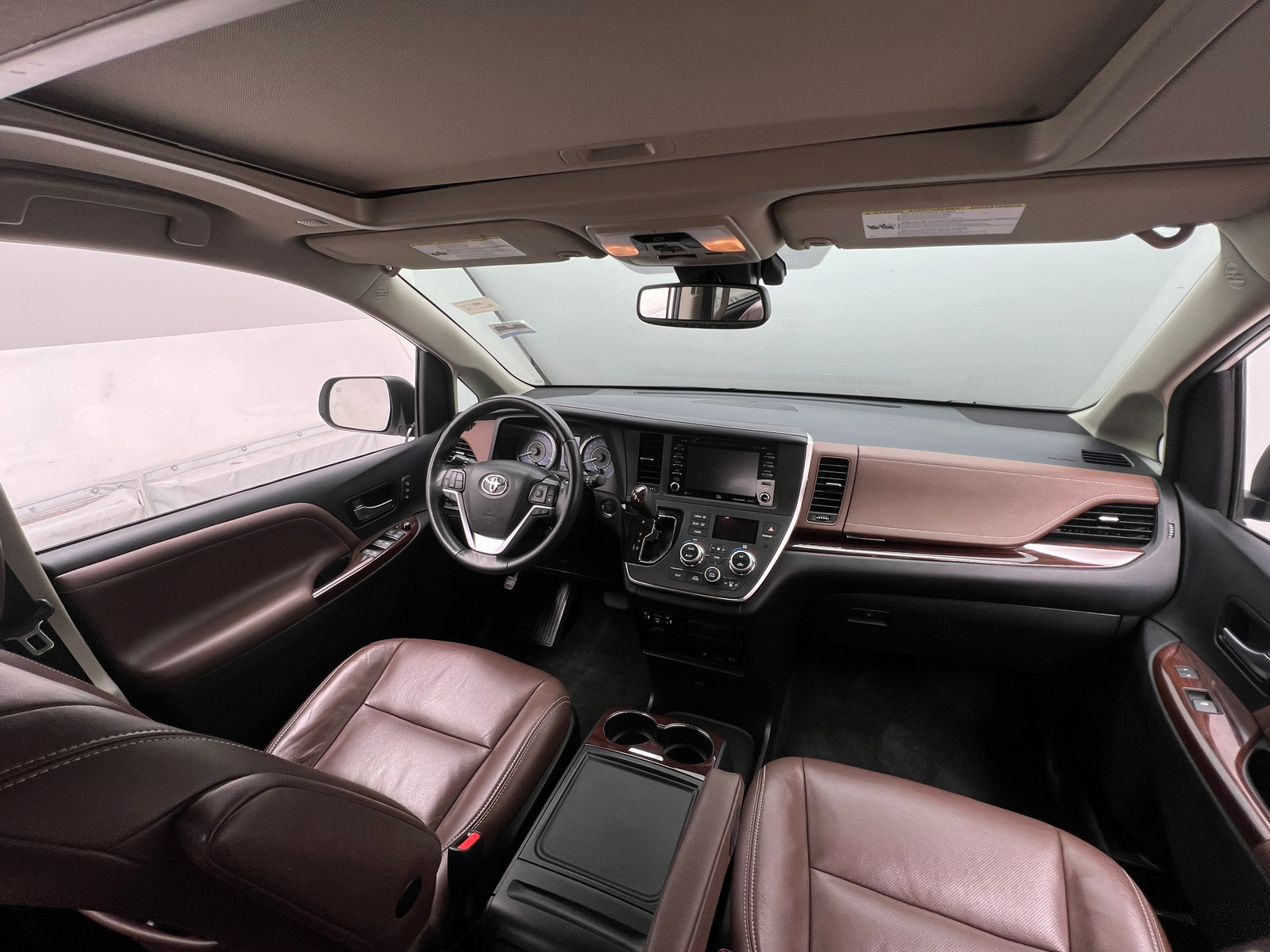 Thumbnail: 2019 Toyota Sienna - 2