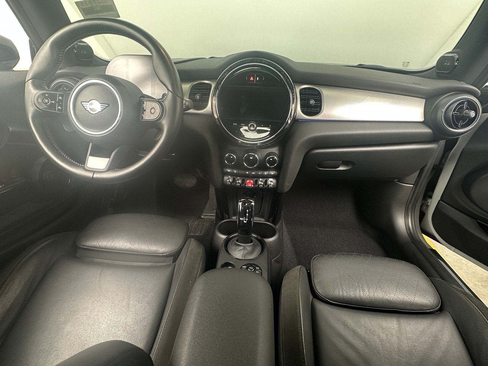 Thumbnail: 2022 MINI Cooper Hardtop - 3