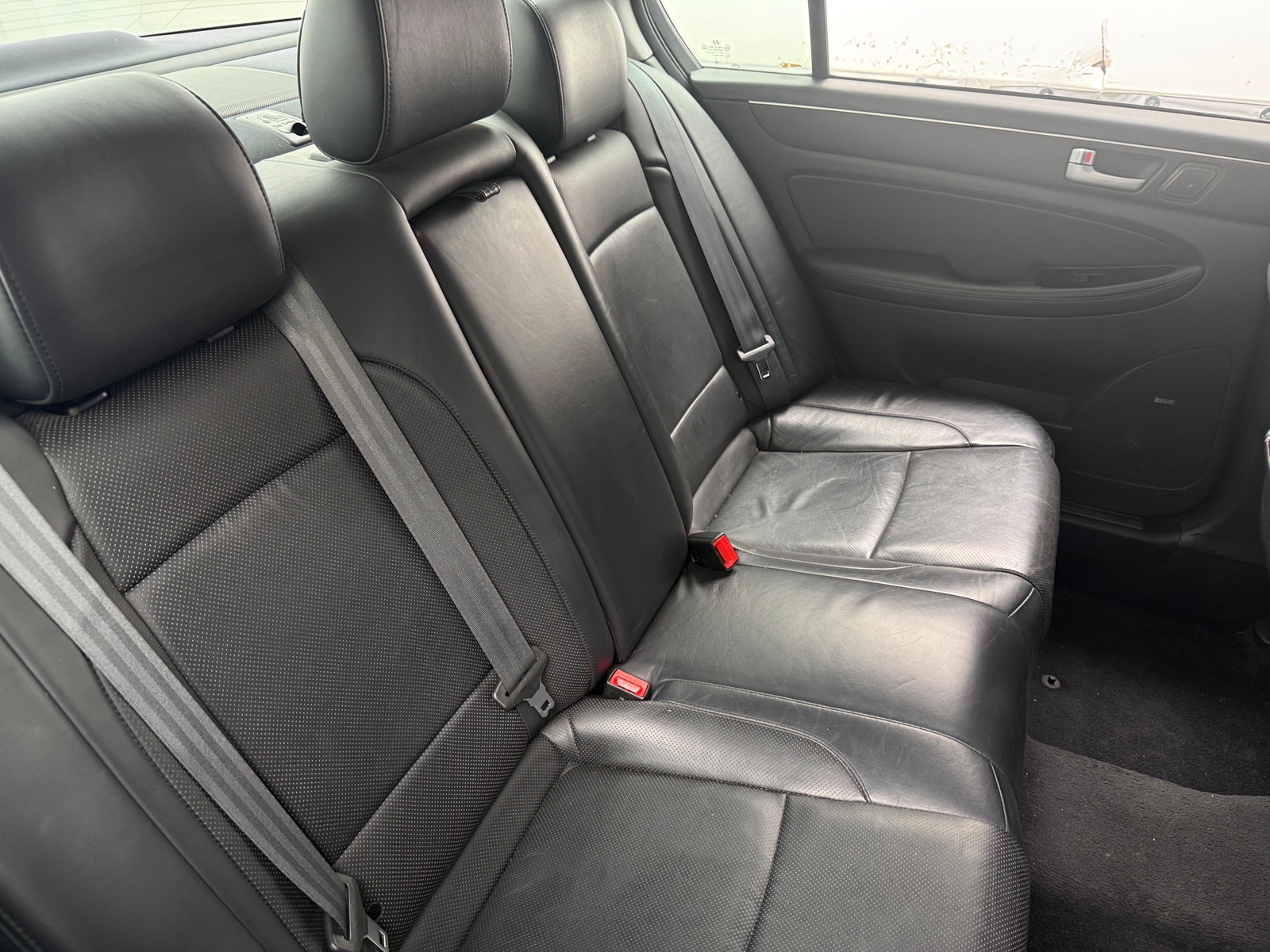 Thumbnail: 2013 Hyundai Genesis - 5