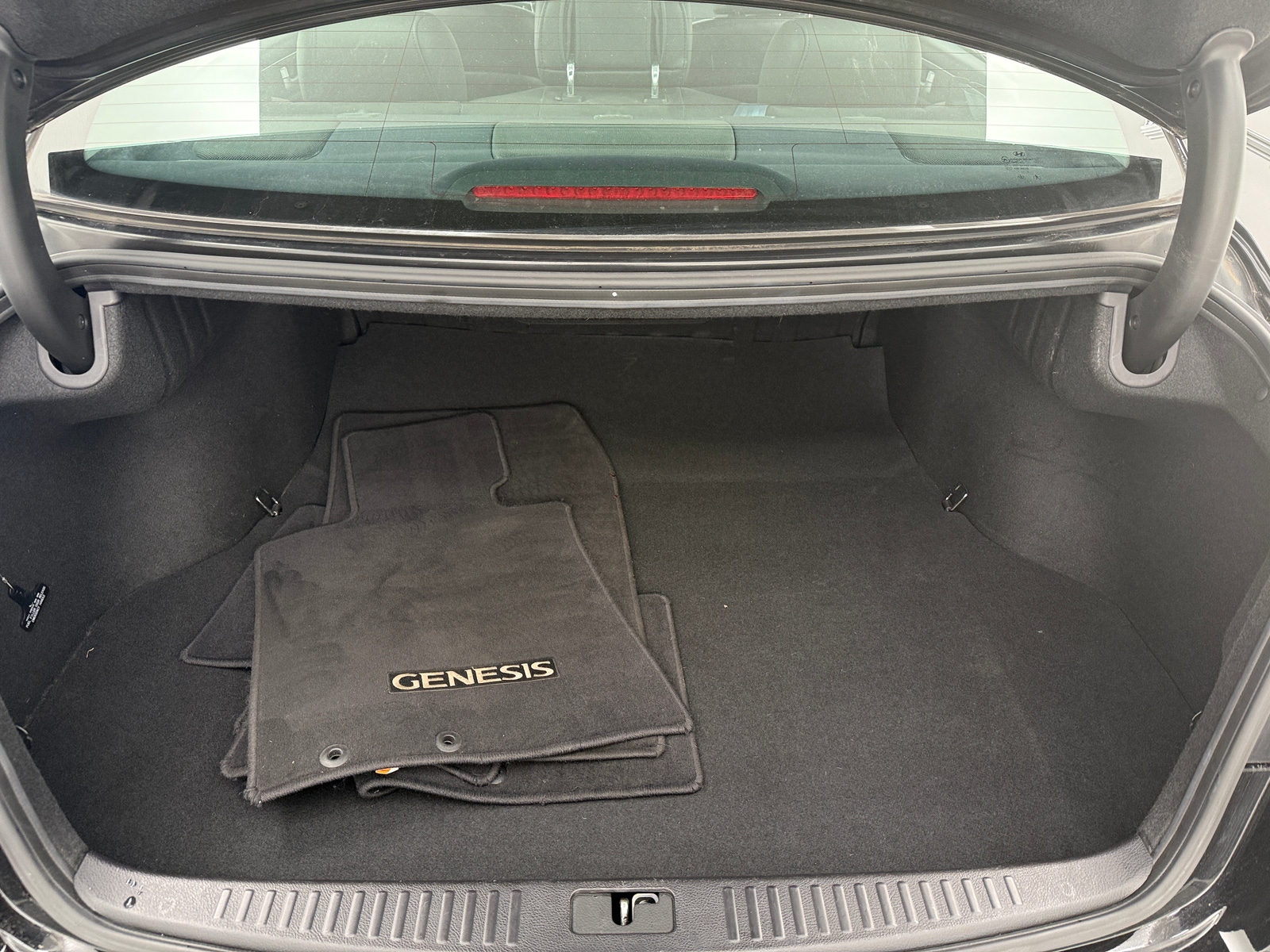 Thumbnail: 2013 Hyundai Genesis - 6