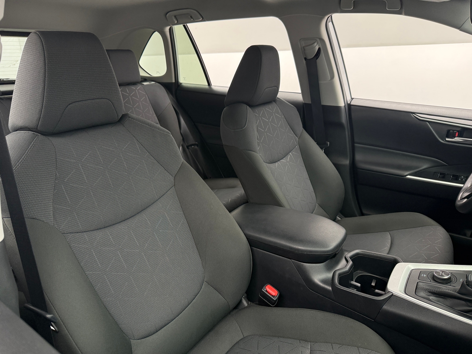 Thumbnail: 2025 Toyota RAV4 - 2