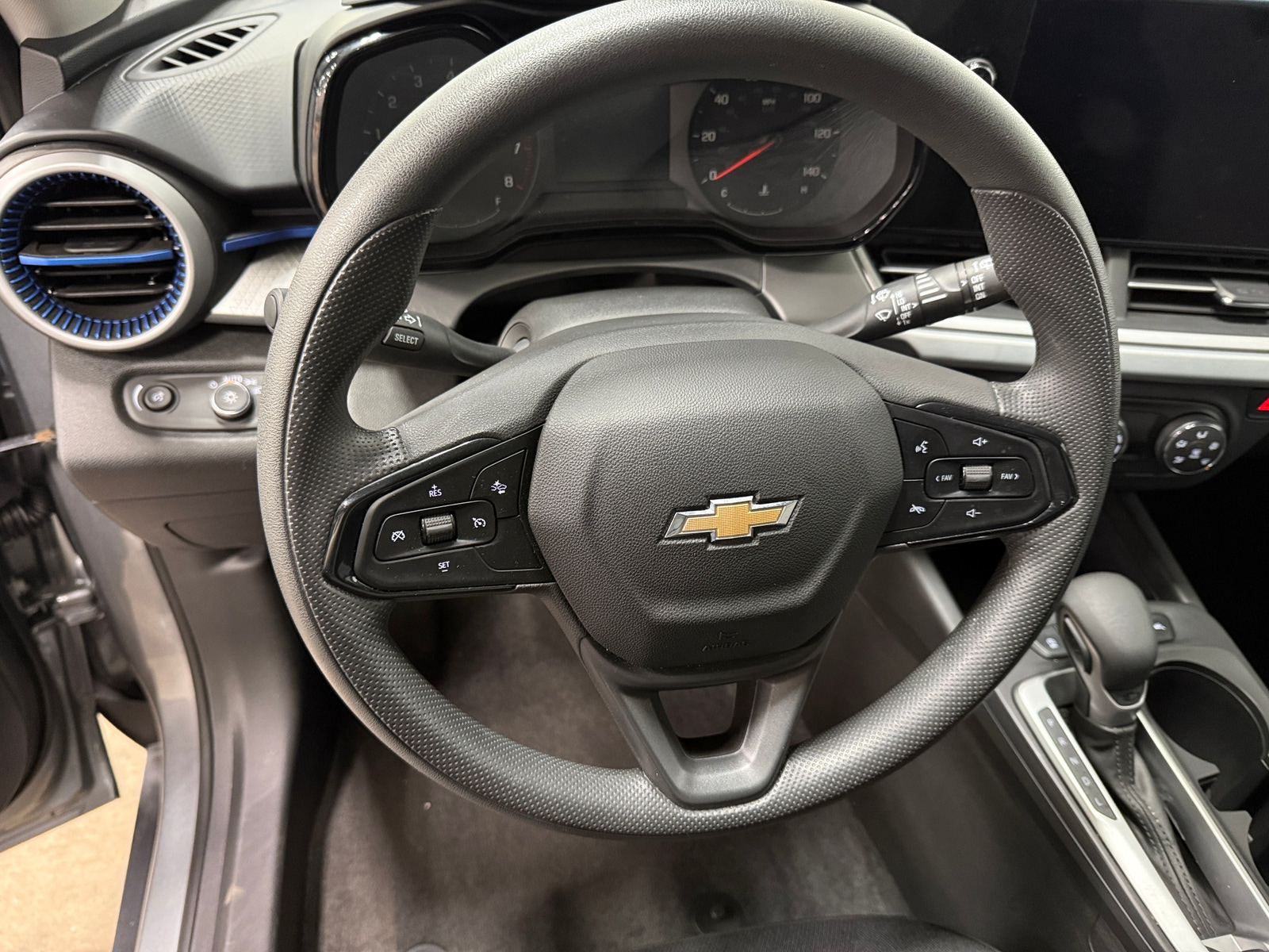 Thumbnail: 2025 Chevrolet Trax - 5