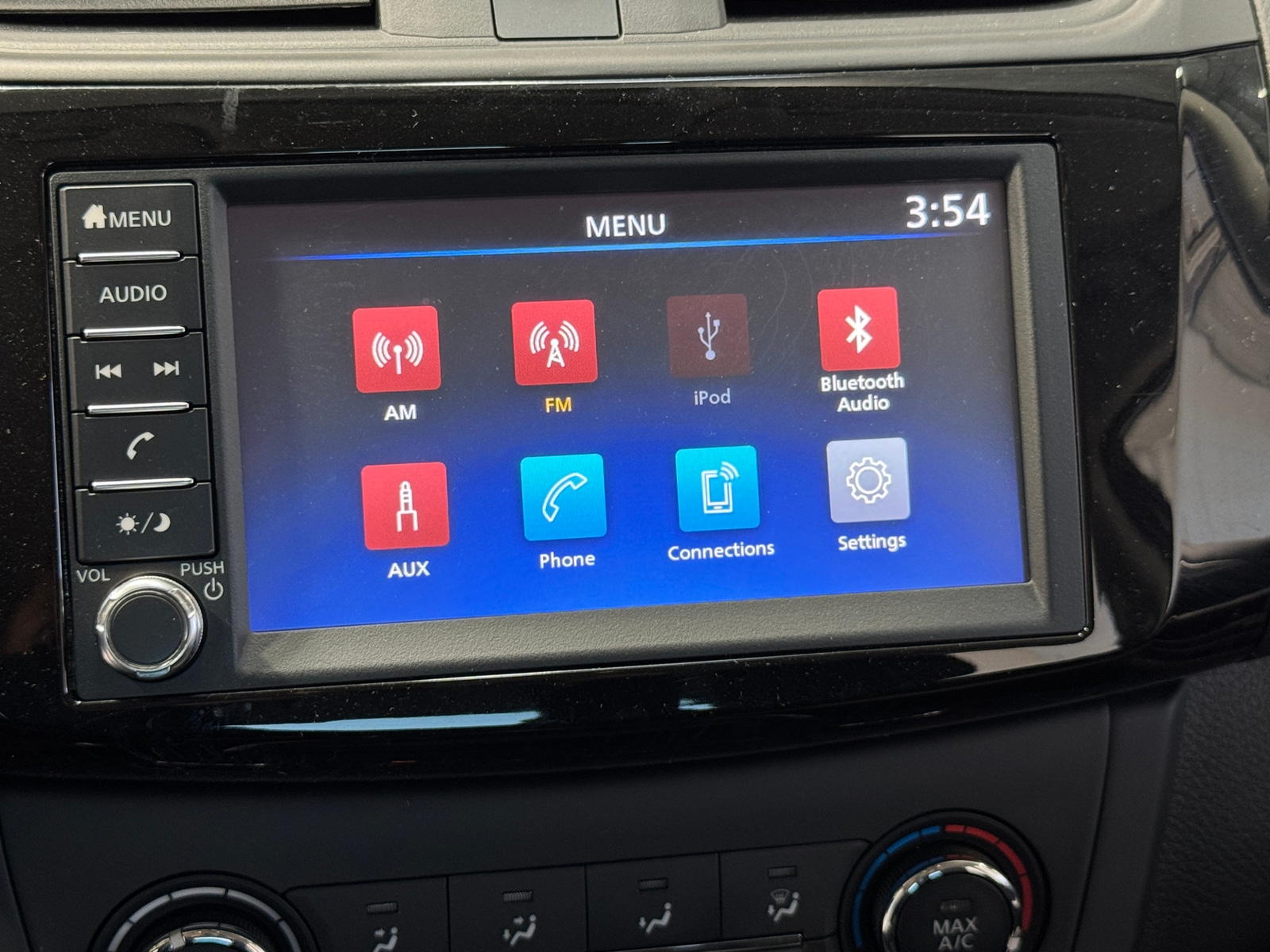 Thumbnail: 2019 Nissan Sentra - 4