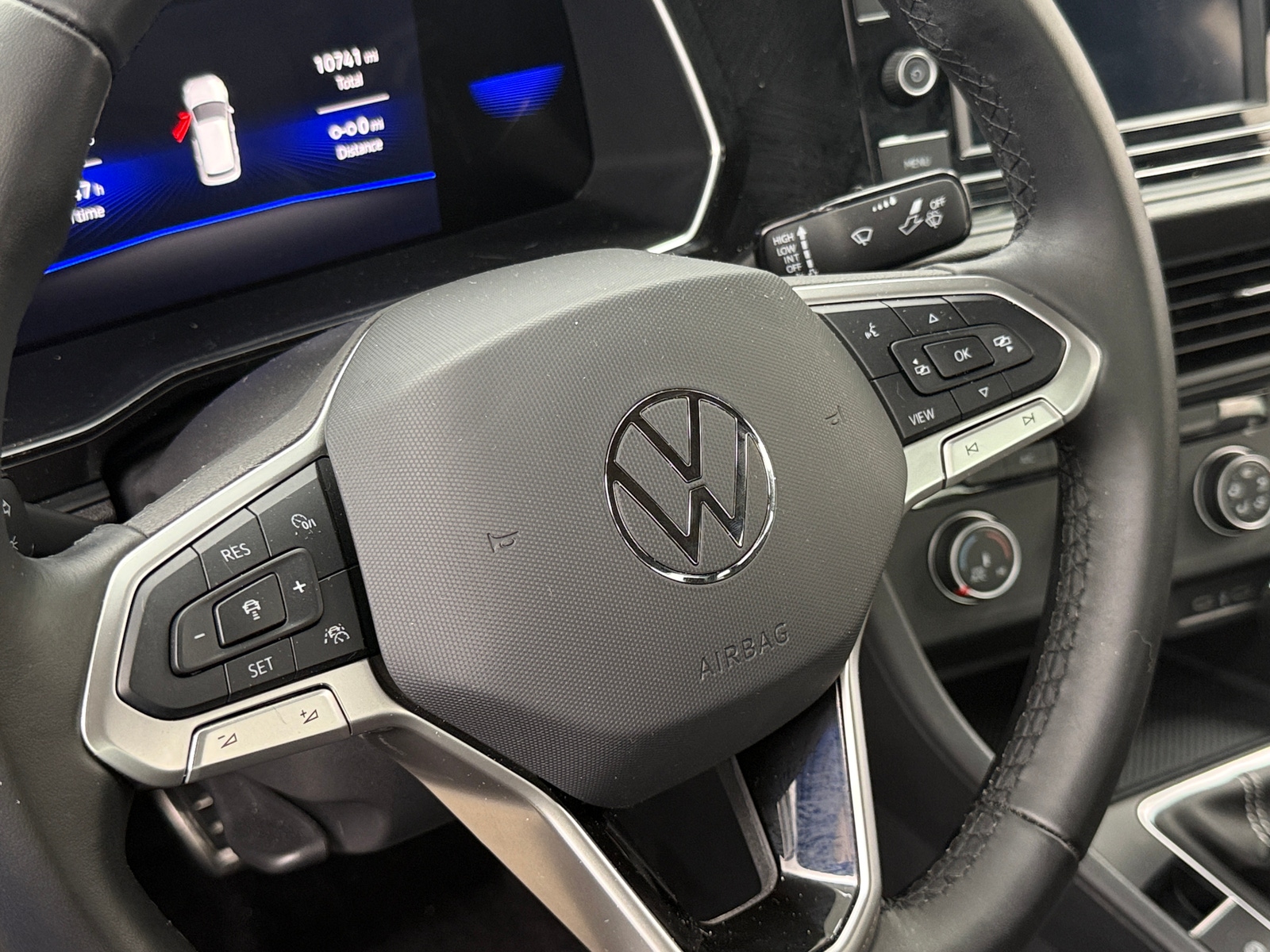 Thumbnail: 2023 Volkswagen Jetta - 5