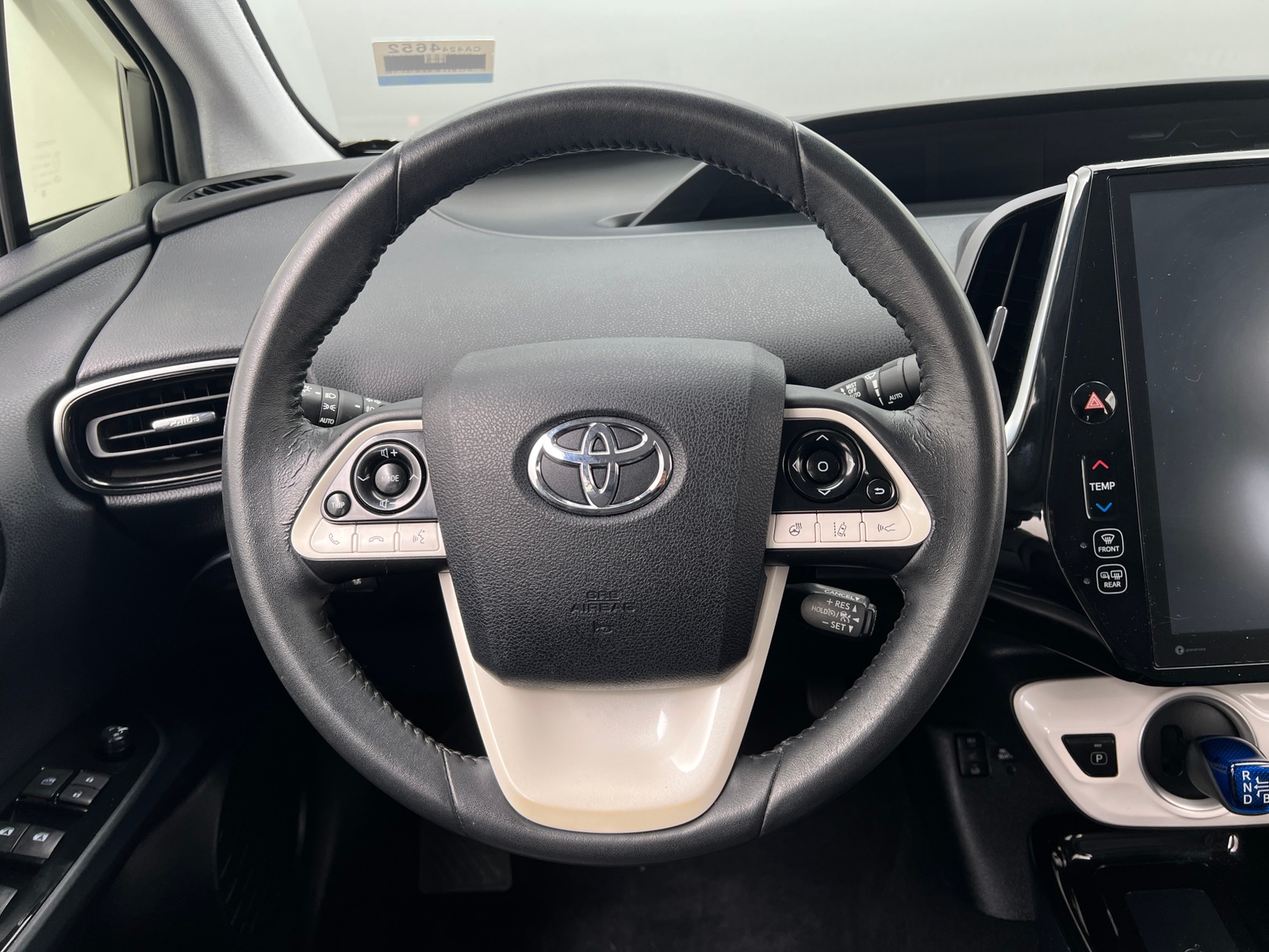 Thumbnail: 2017 Toyota Prius Prime - 5