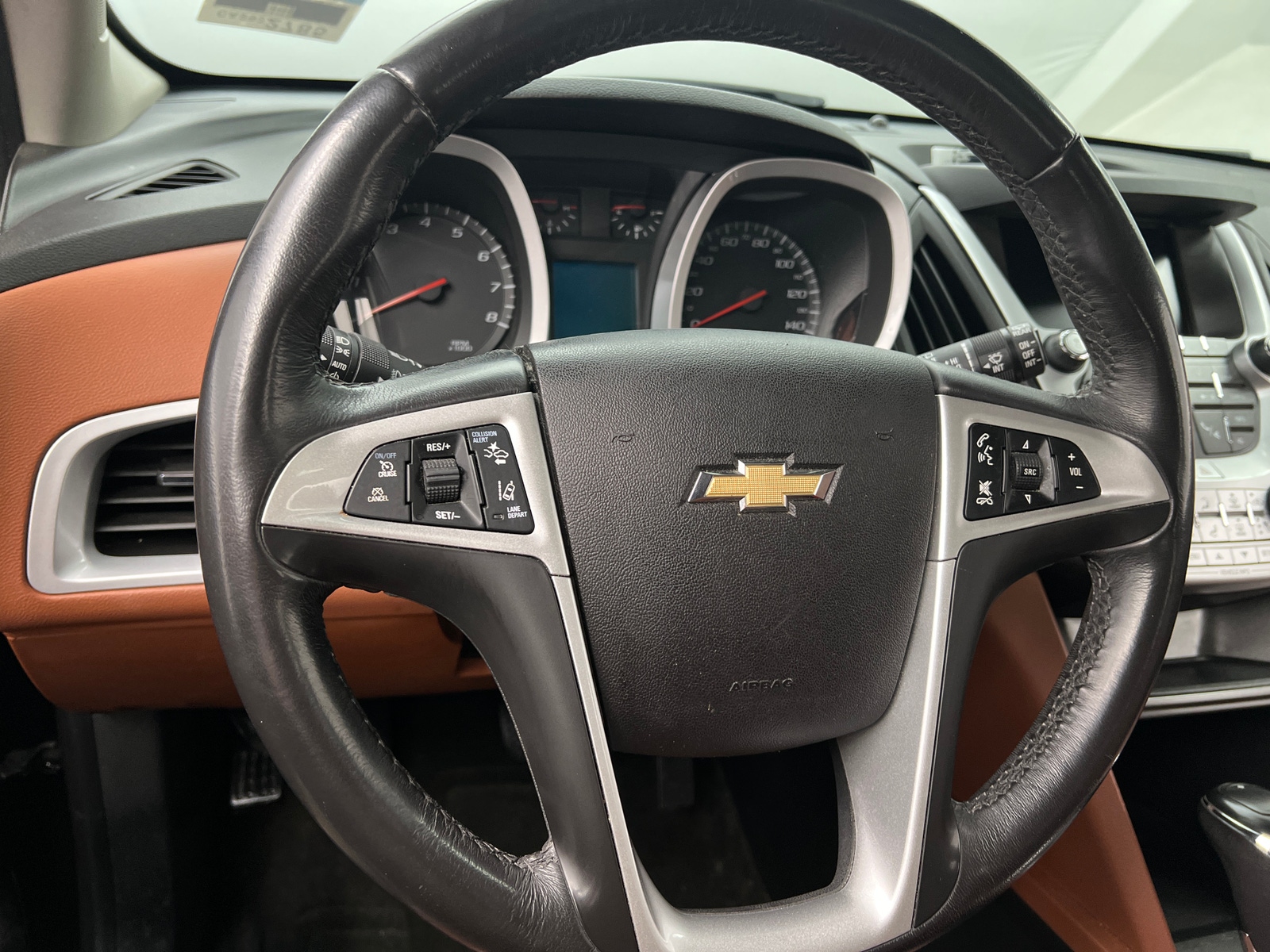 Thumbnail: 2017 Chevrolet Equinox - 4