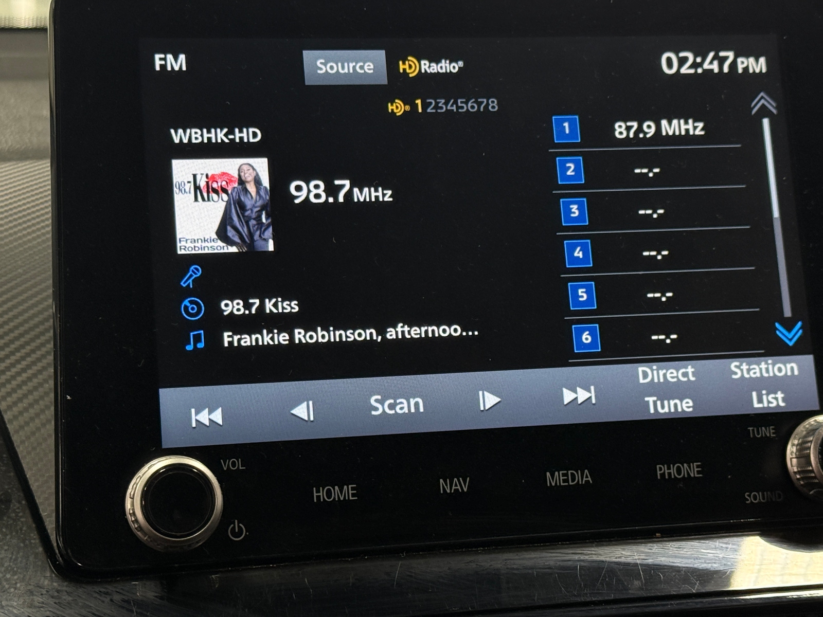 Thumbnail: 2024 Mitsubishi Eclipse Cross - 4