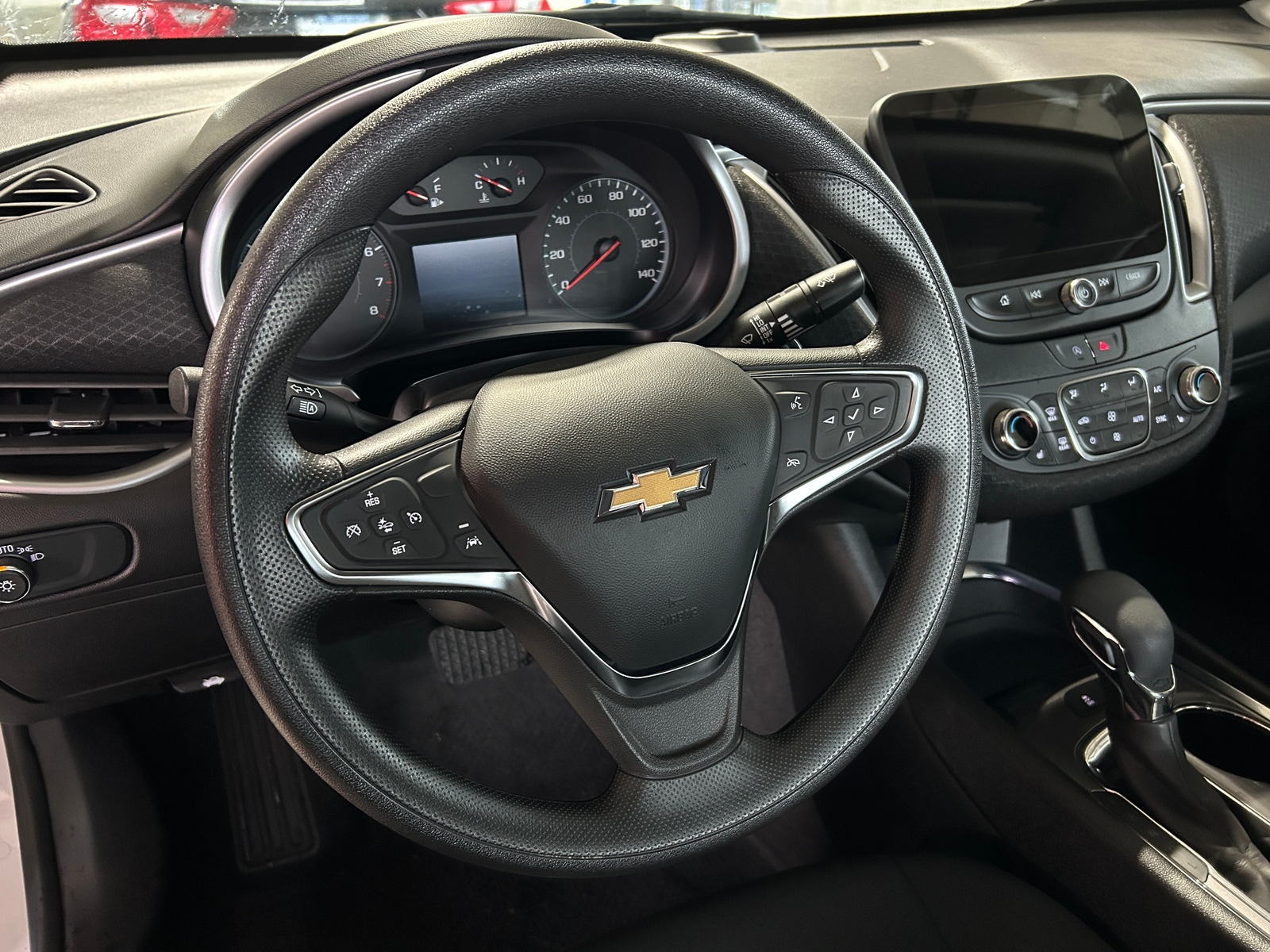 Thumbnail: 2024 Chevrolet Malibu - 5