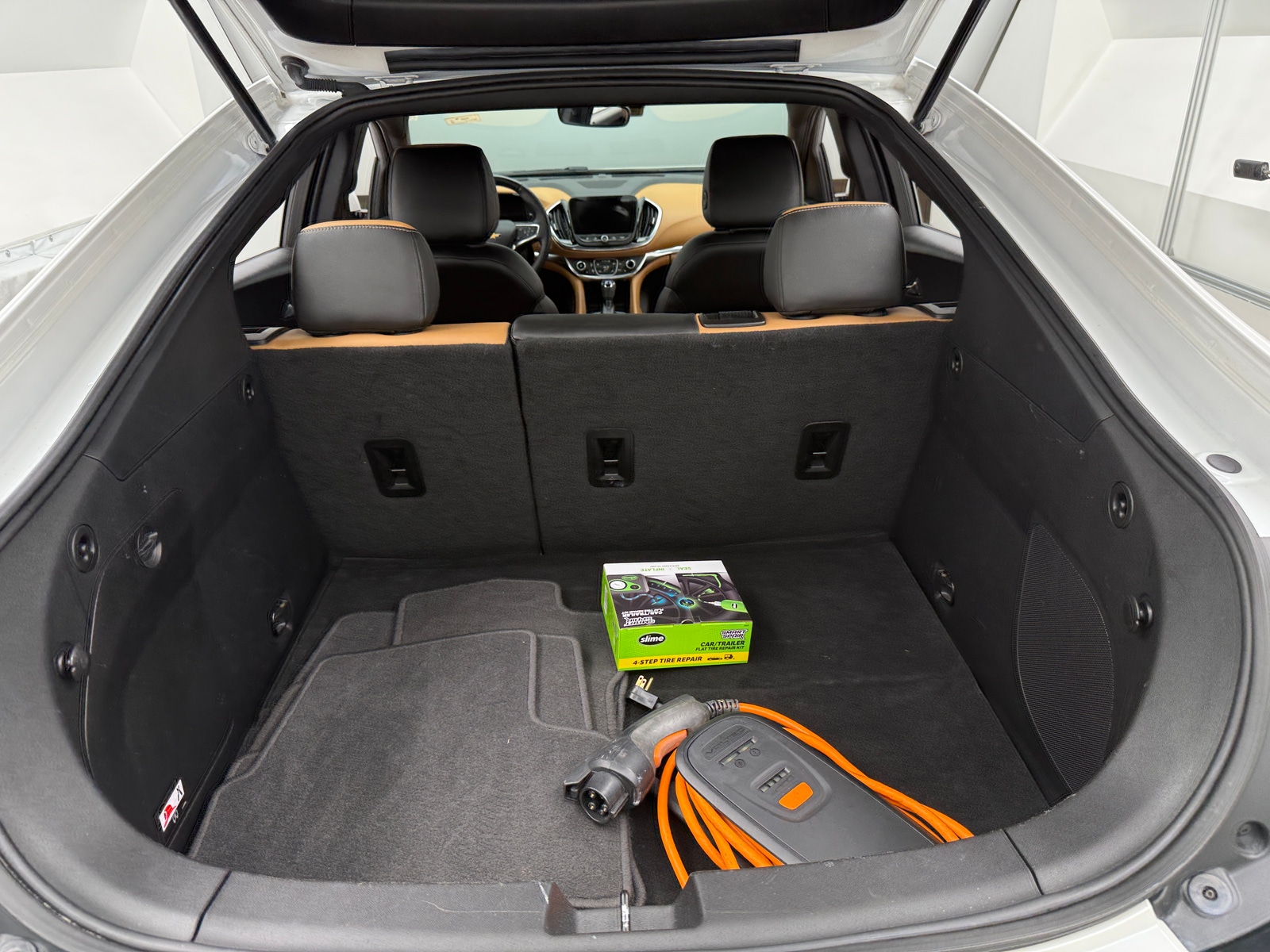 Thumbnail: 2018 Chevrolet Volt - 6