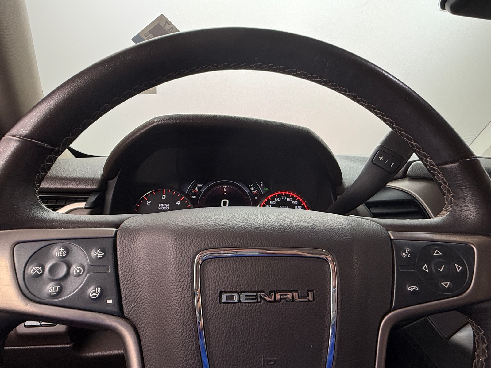 Thumbnail: 2015 GMC Yukon XL - 4