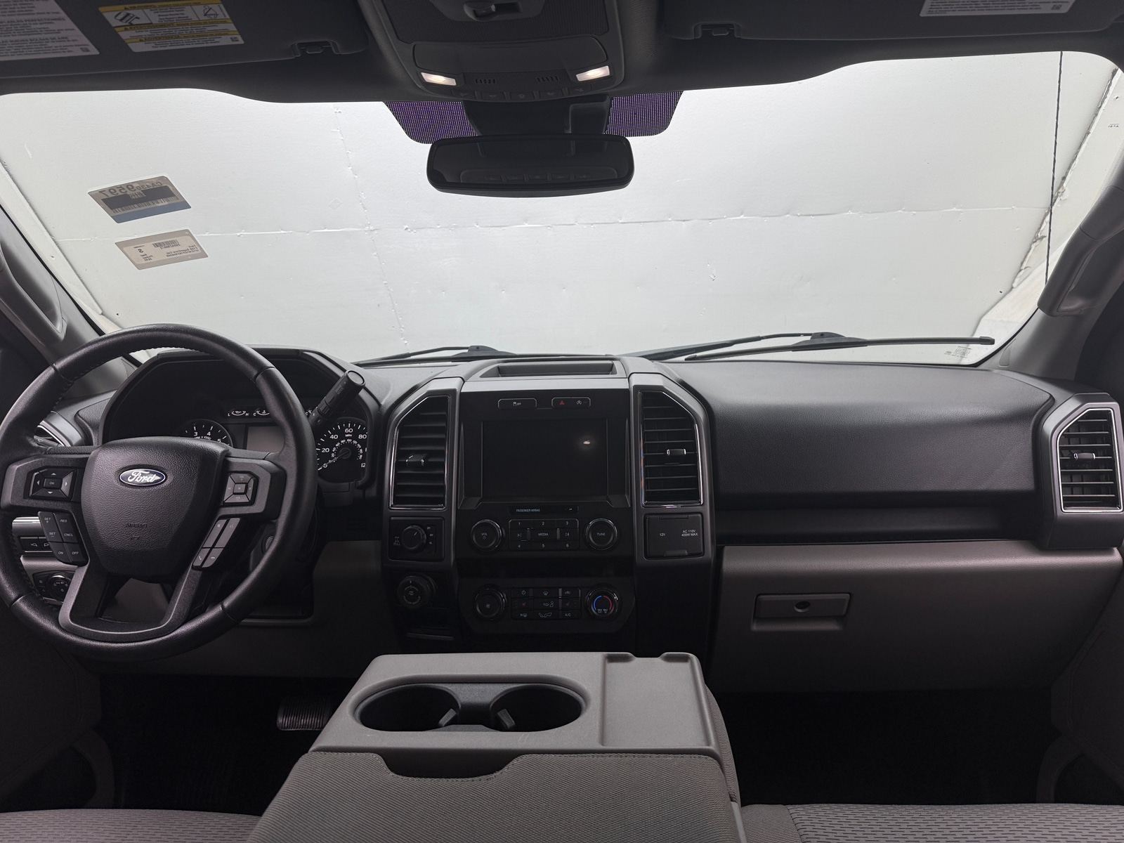 Thumbnail: 2019 Ford Econoline - 3