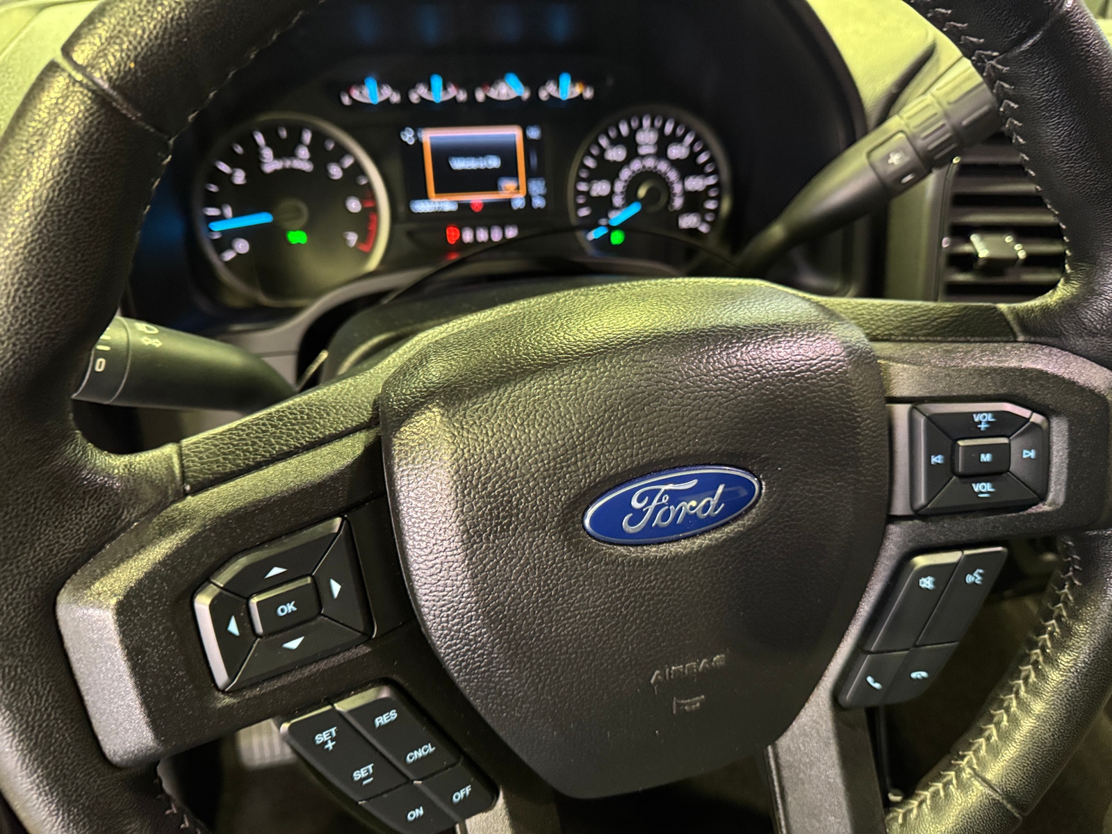 Thumbnail: 2019 Ford Econoline - 5