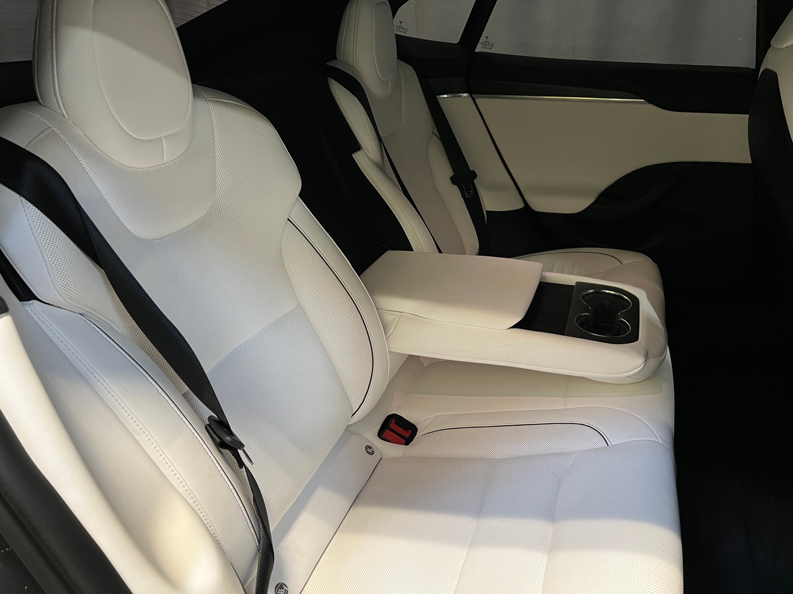 Thumbnail: 2022 Tesla Model S - 5