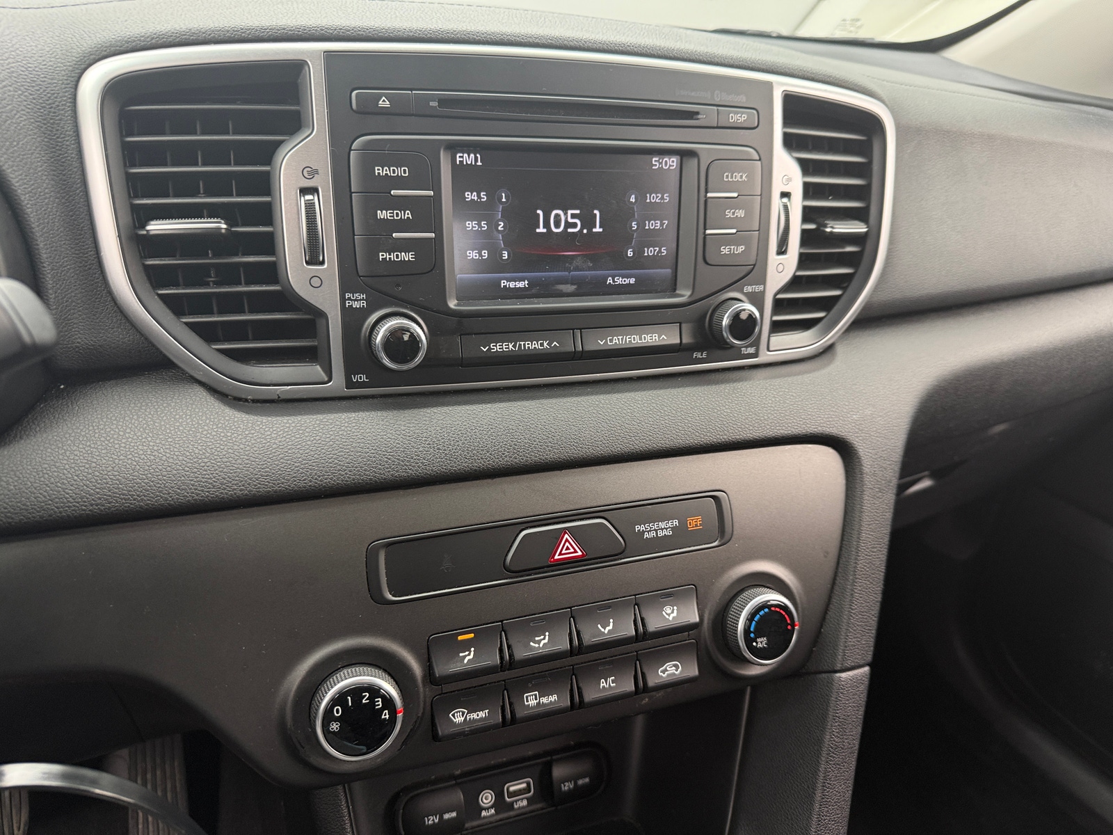 Thumbnail: 2019 Kia Sportage - 4