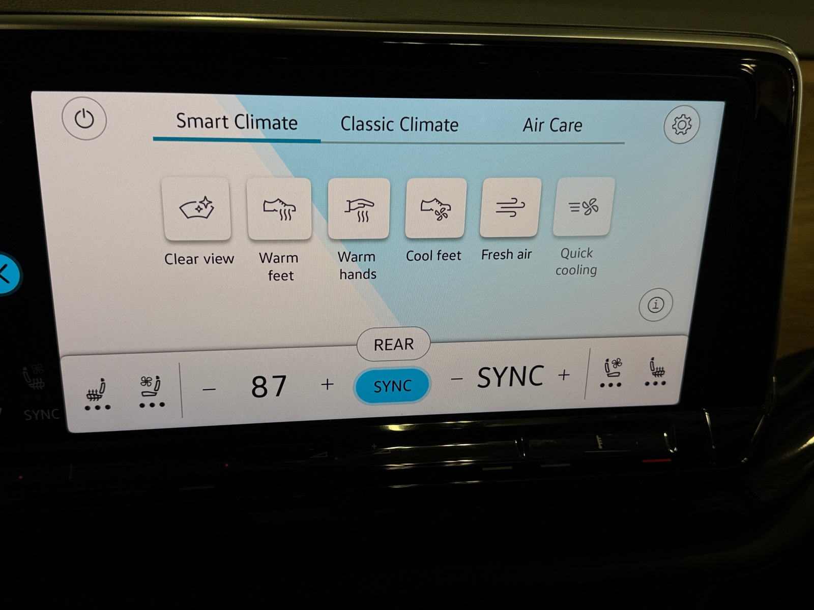 Thumbnail: 2025 Volkswagen Atlas - 3