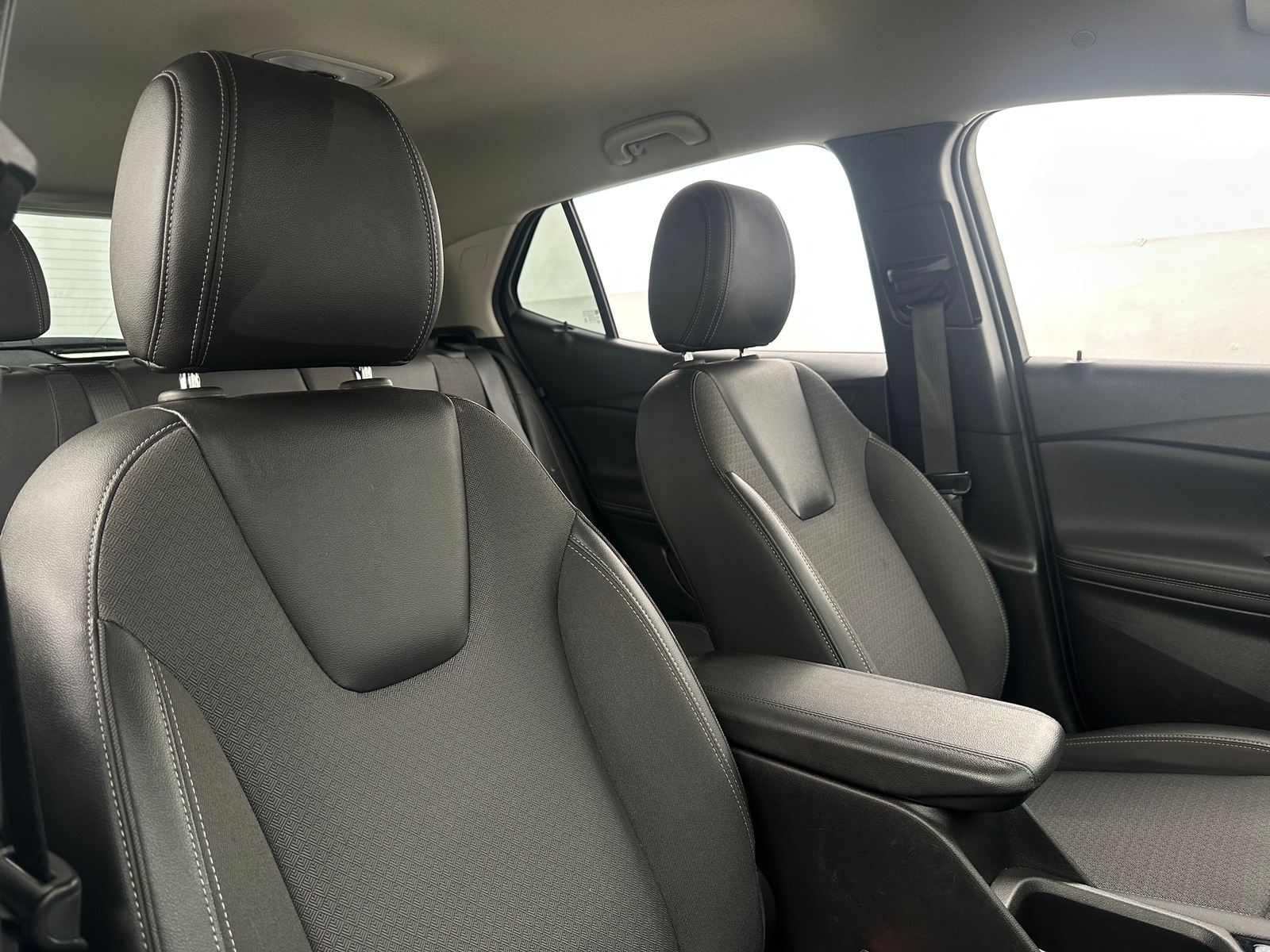 Thumbnail: 2025 Buick Encore GX - 2