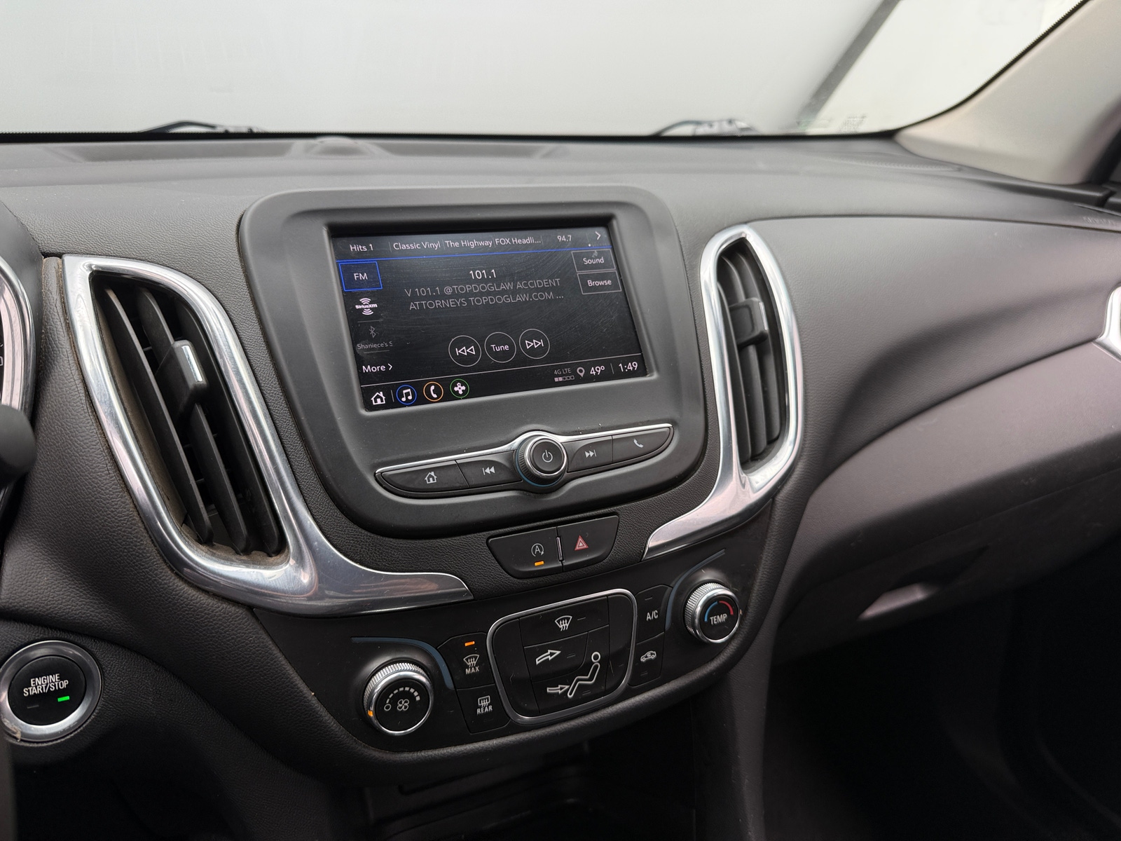 Thumbnail: 2023 Chevrolet Equinox - 4