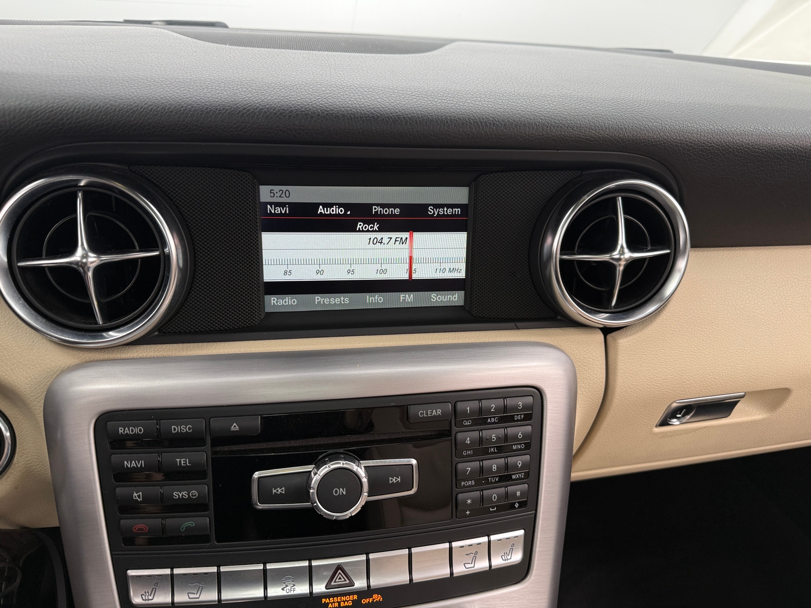 Thumbnail: 2013 Mercedes-Benz SLK - 3