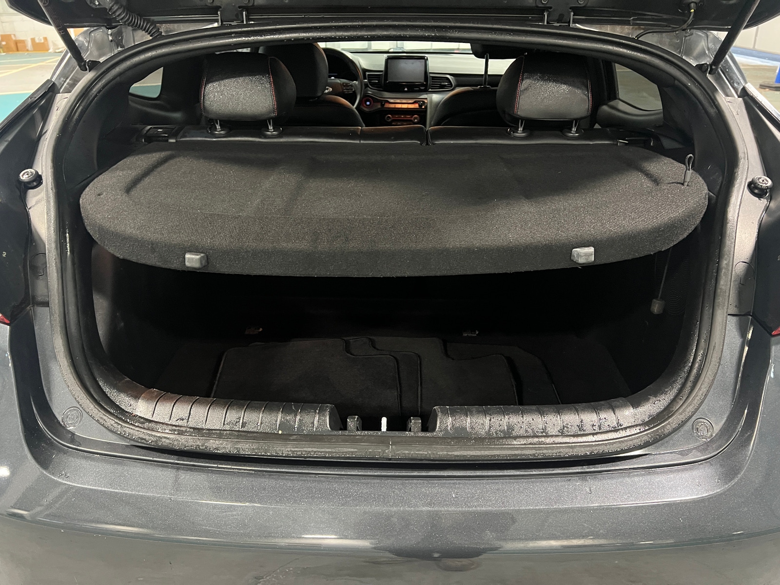 Thumbnail: 2019 Hyundai Veloster - 6