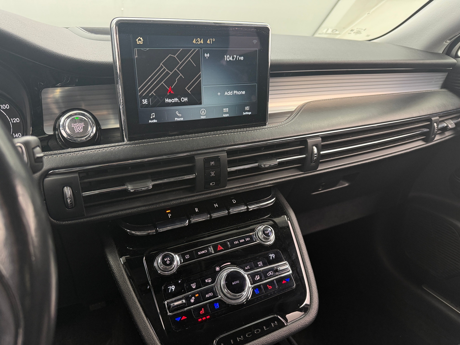 Thumbnail: 2020 Lincoln Corsair - 3