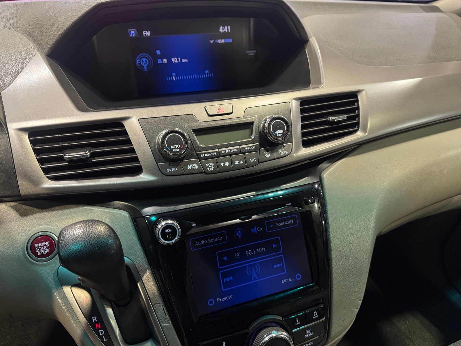 Thumbnail: 2014 Honda Odyssey - 4