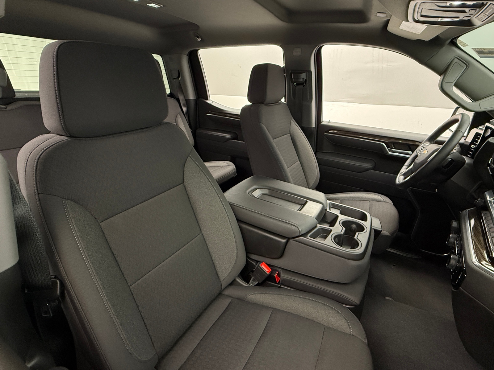 Thumbnail: 2025 Chevrolet Silverado 1500 - 2