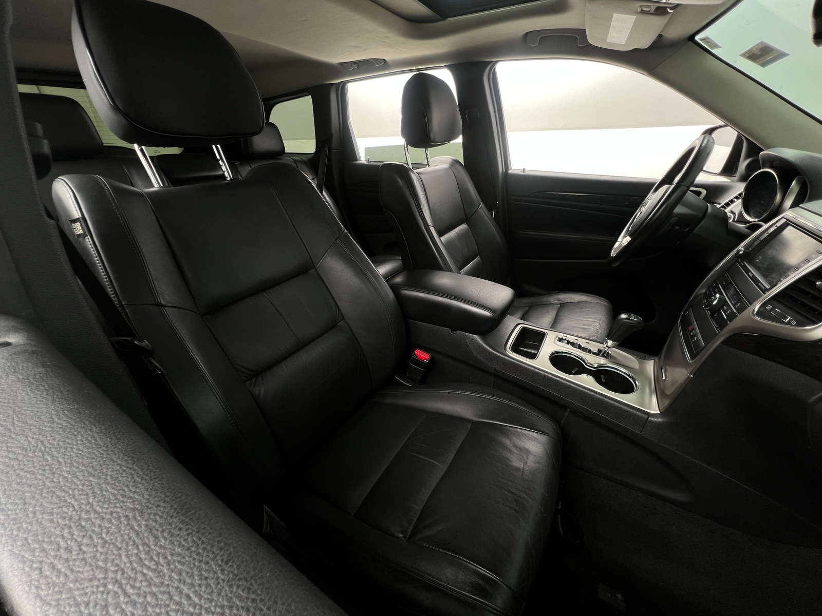 Thumbnail: 2013 Jeep Grand Cherokee - 2