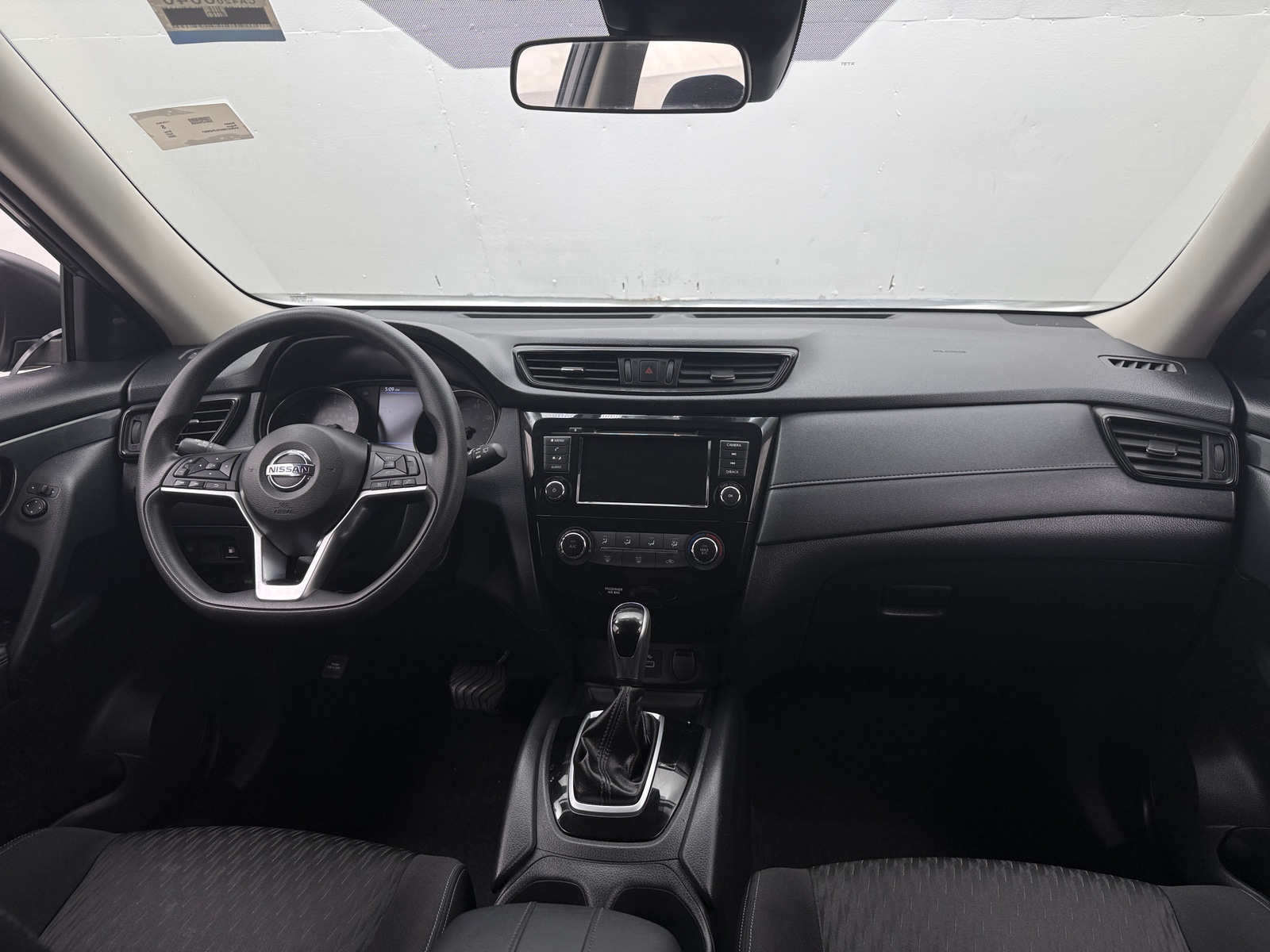 Thumbnail: 2020 Nissan Rogue - 3