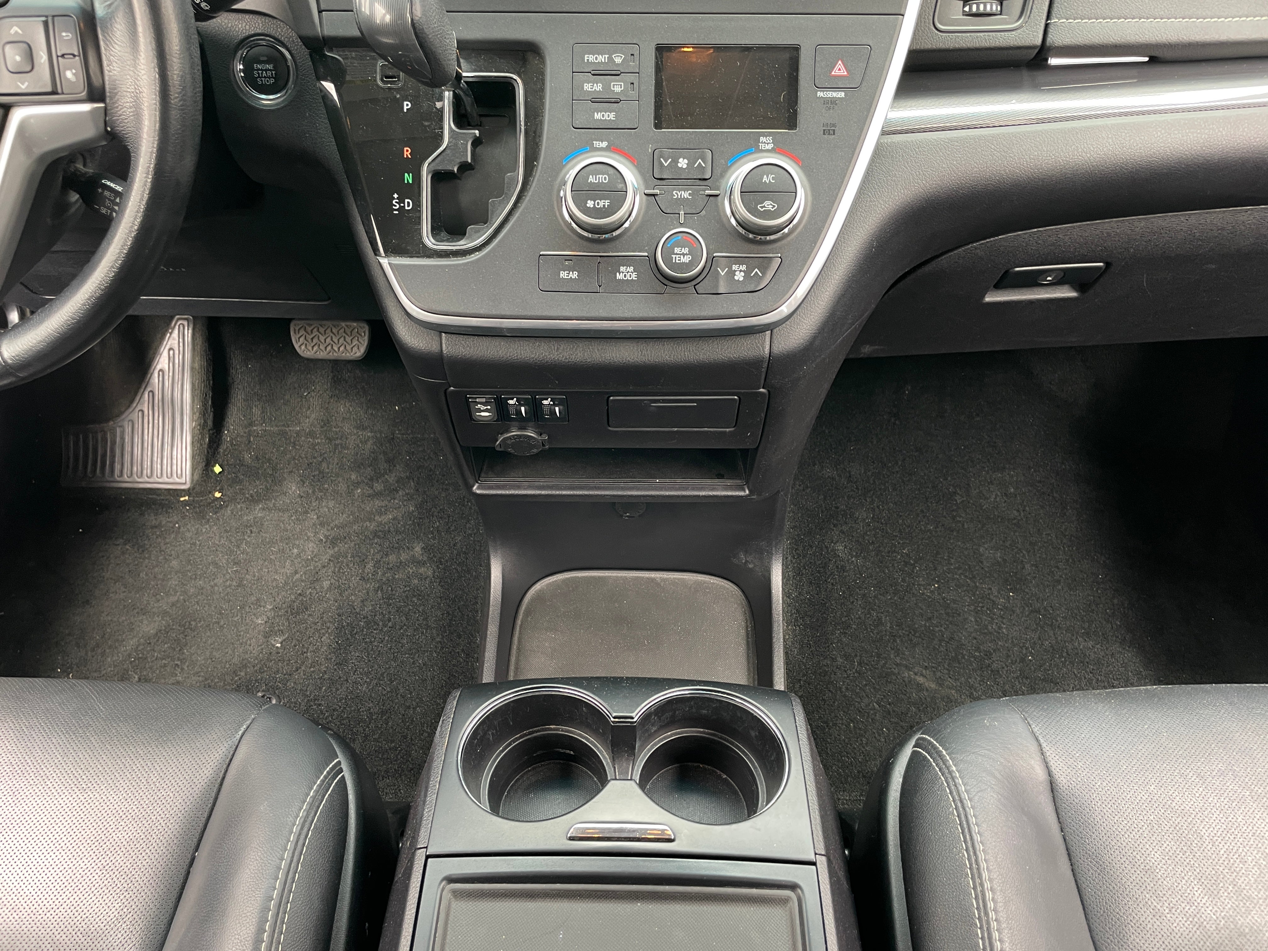 2016 Toyota Sienna