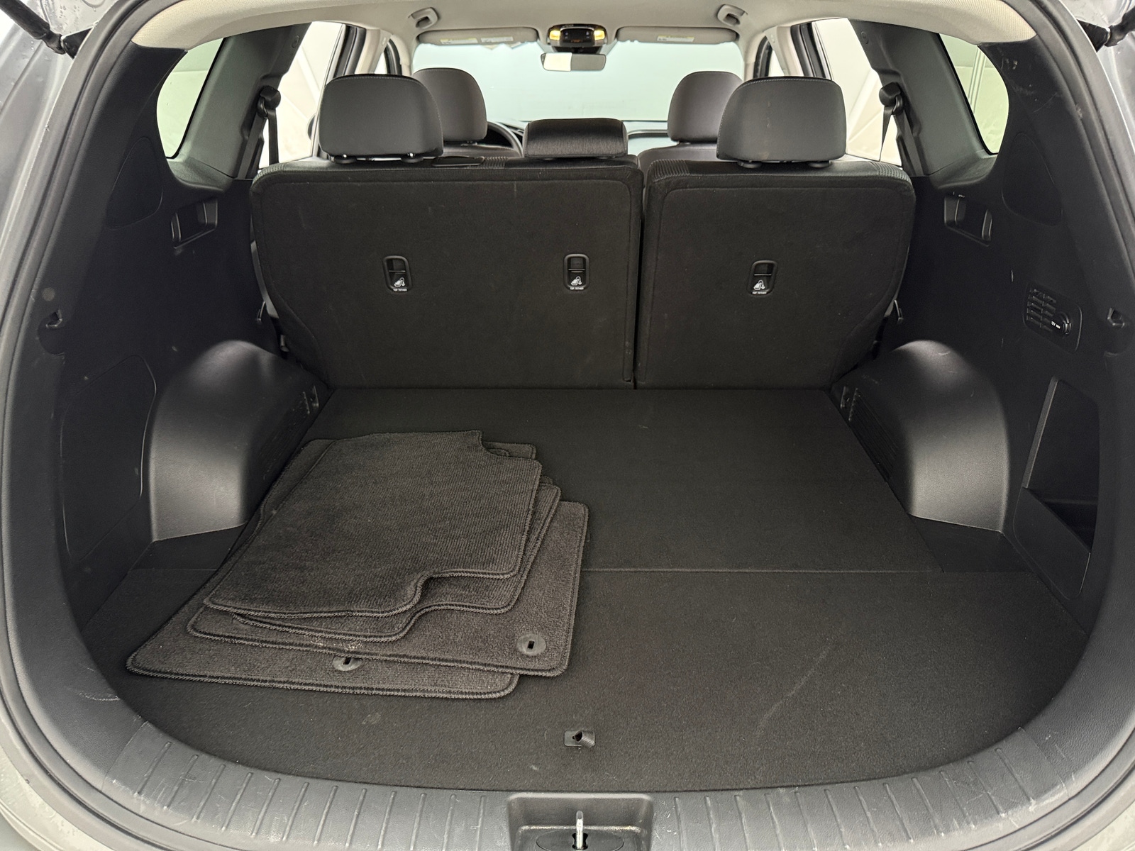 Thumbnail: 2022 Hyundai Santa Fe - 7