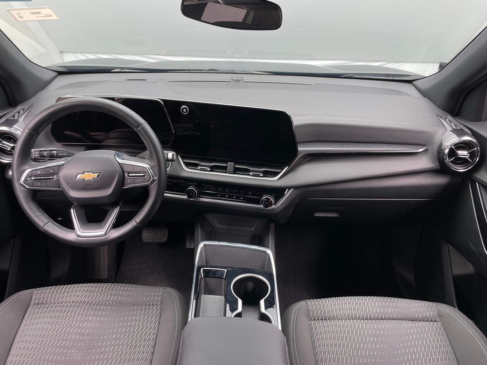 Thumbnail: 2025 Chevrolet Equinox - 3