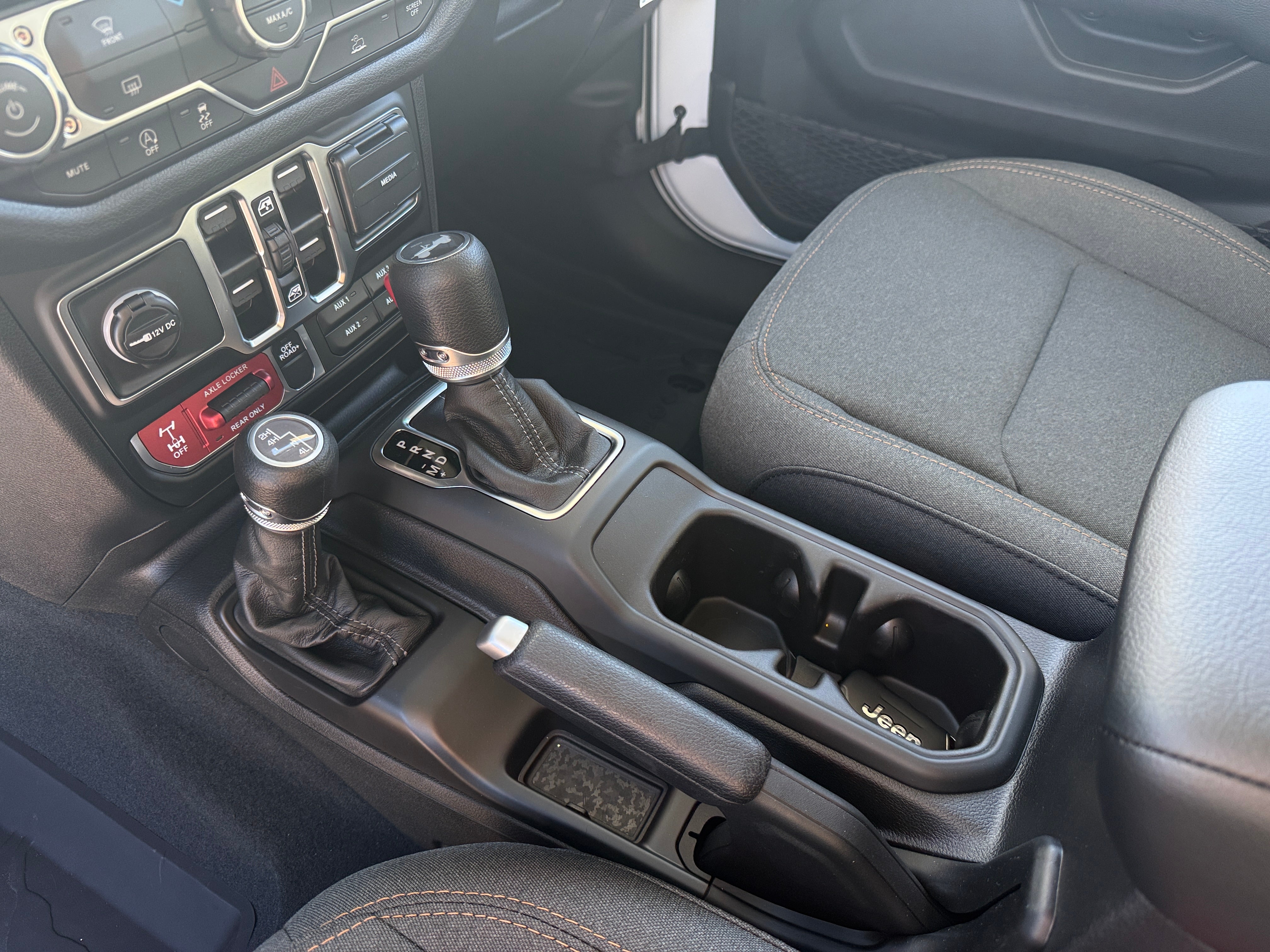2026 Jeep Wrangler 4-Door Willys - Photo 7