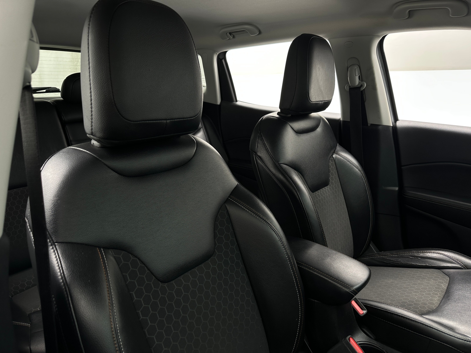 Thumbnail: 2018 Jeep Compass - 2