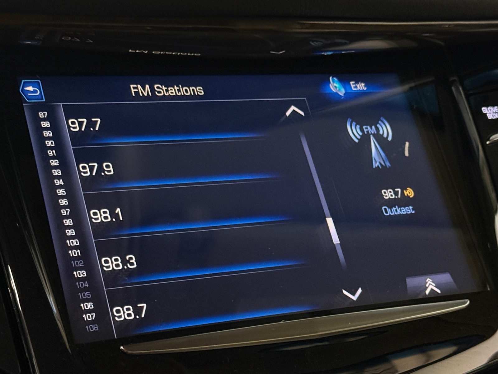 Thumbnail: 2019 Cadillac Escalade - 3