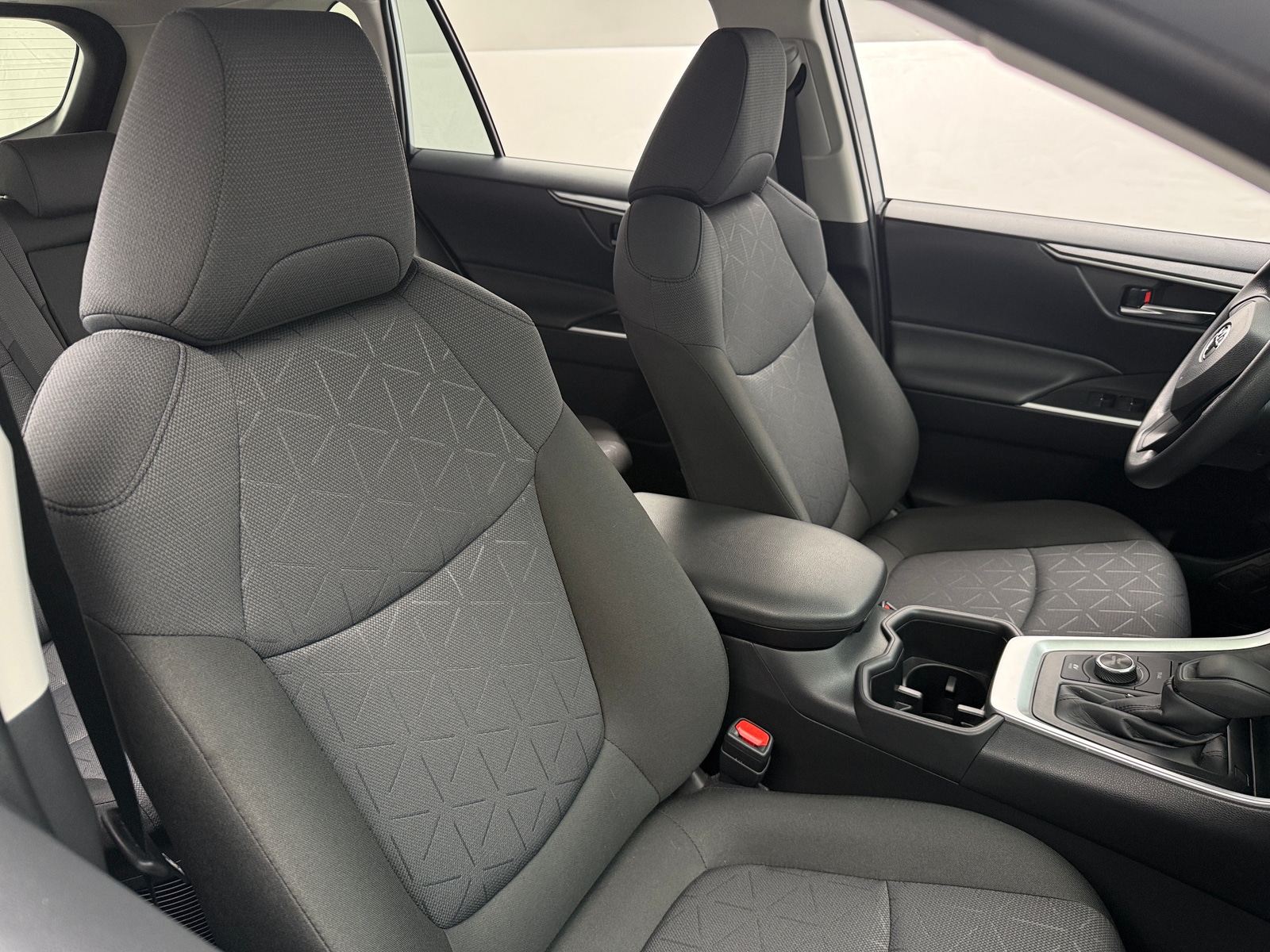 Thumbnail: 2025 Toyota RAV4 - 2